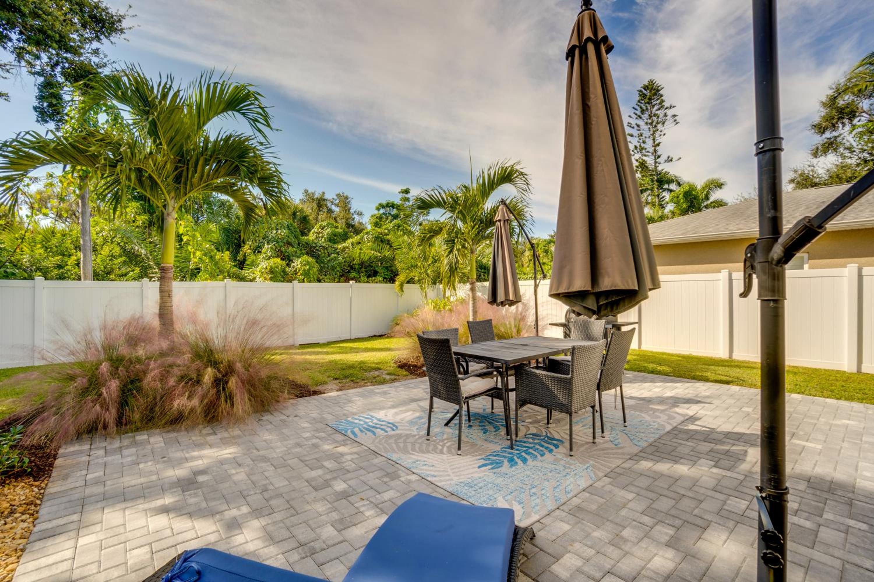 4 Mi to Siesta Key Family Getaway with Balcony