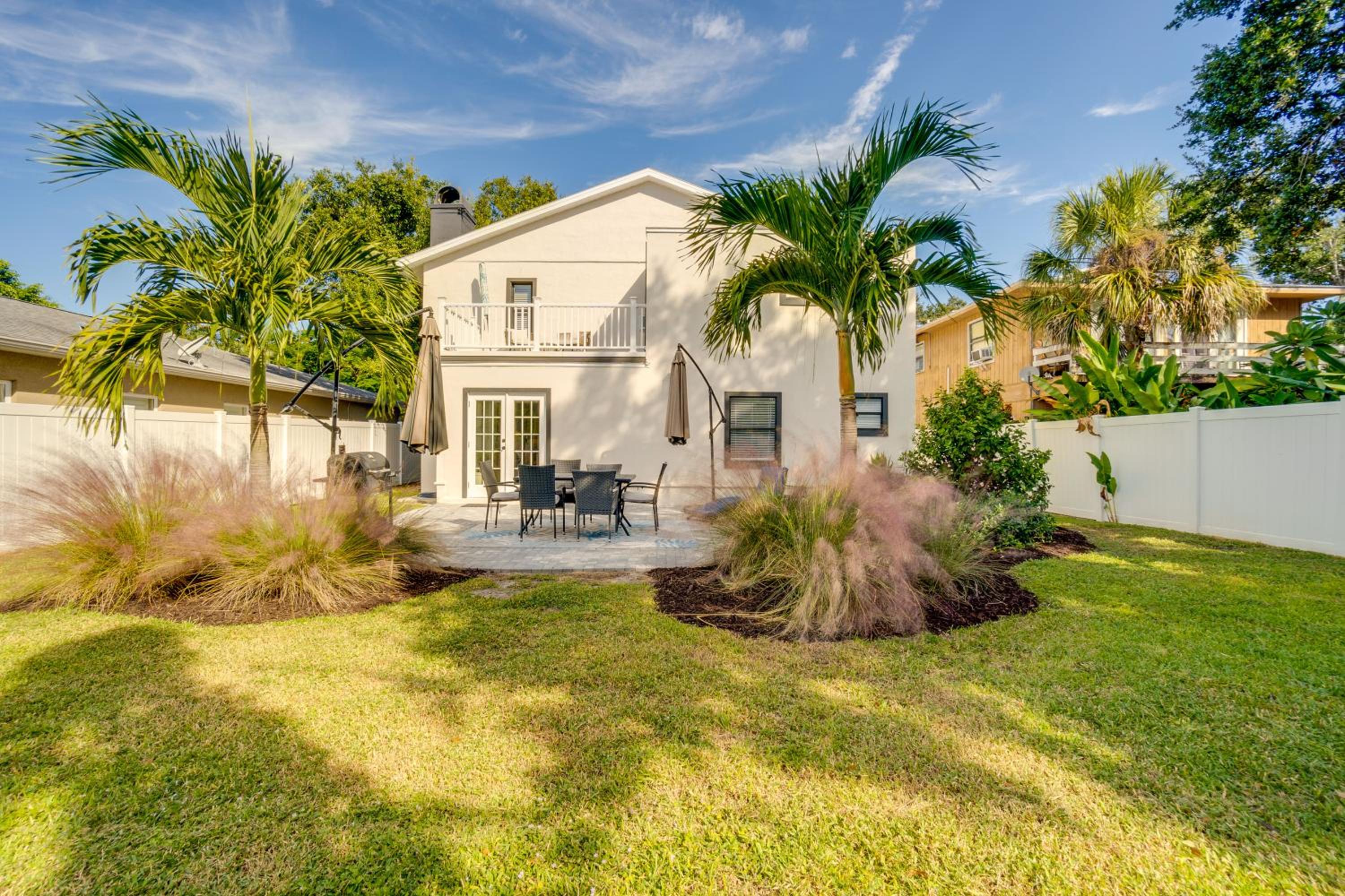 4 Mi to Siesta Key Family Getaway with Balcony
