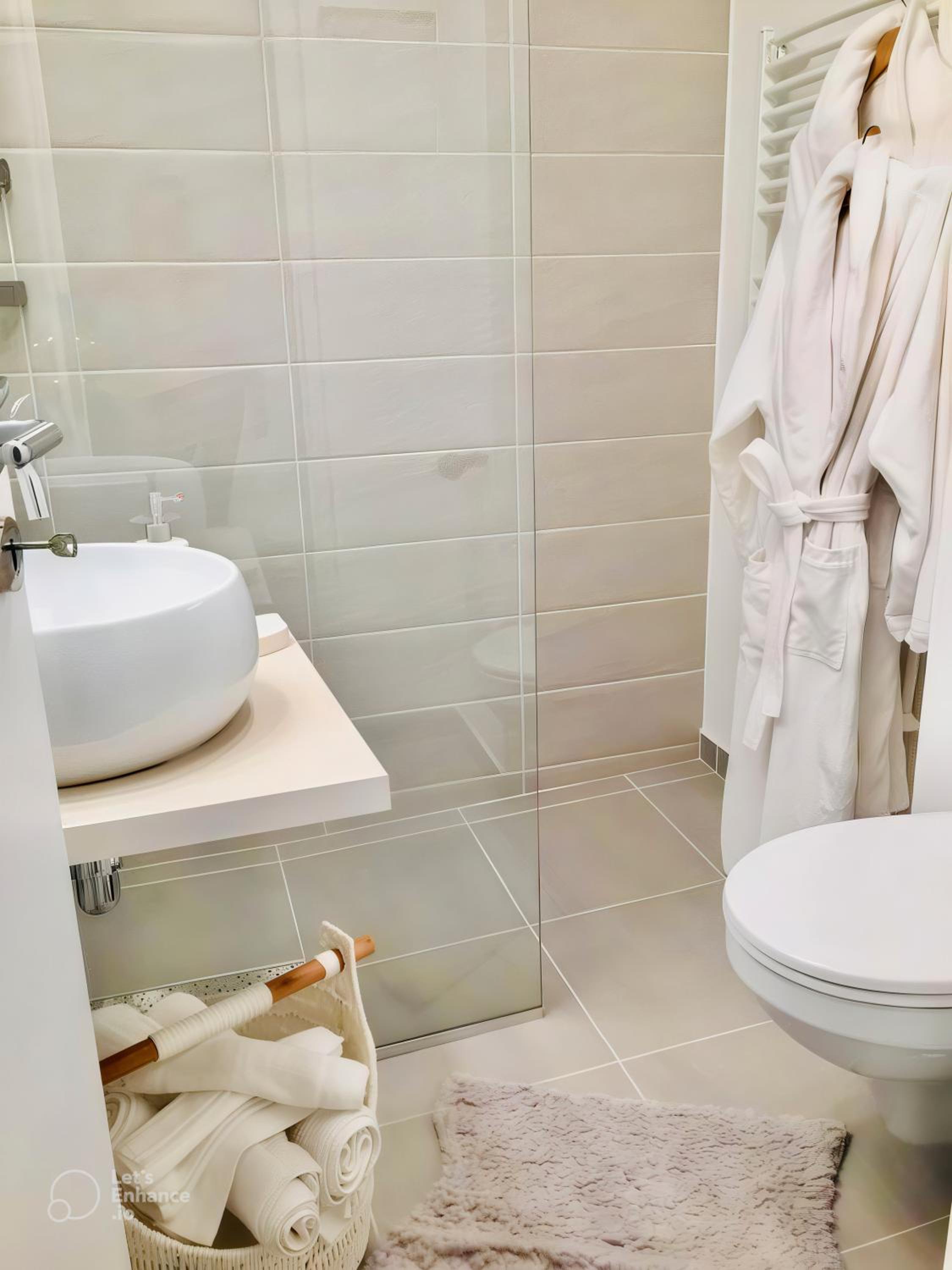 Metropole Apartments Romana Square