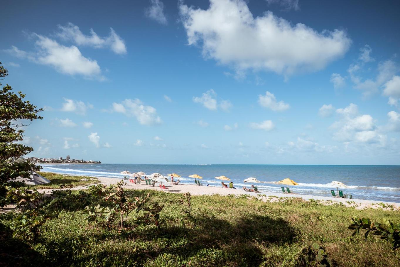 Flat Beira-mar c Piscina e Academia em Manaira
