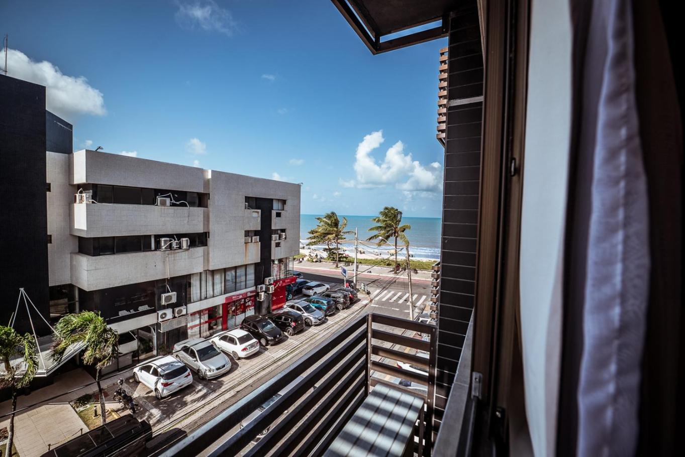 Flat Beira-mar c Piscina e Academia em Manaira