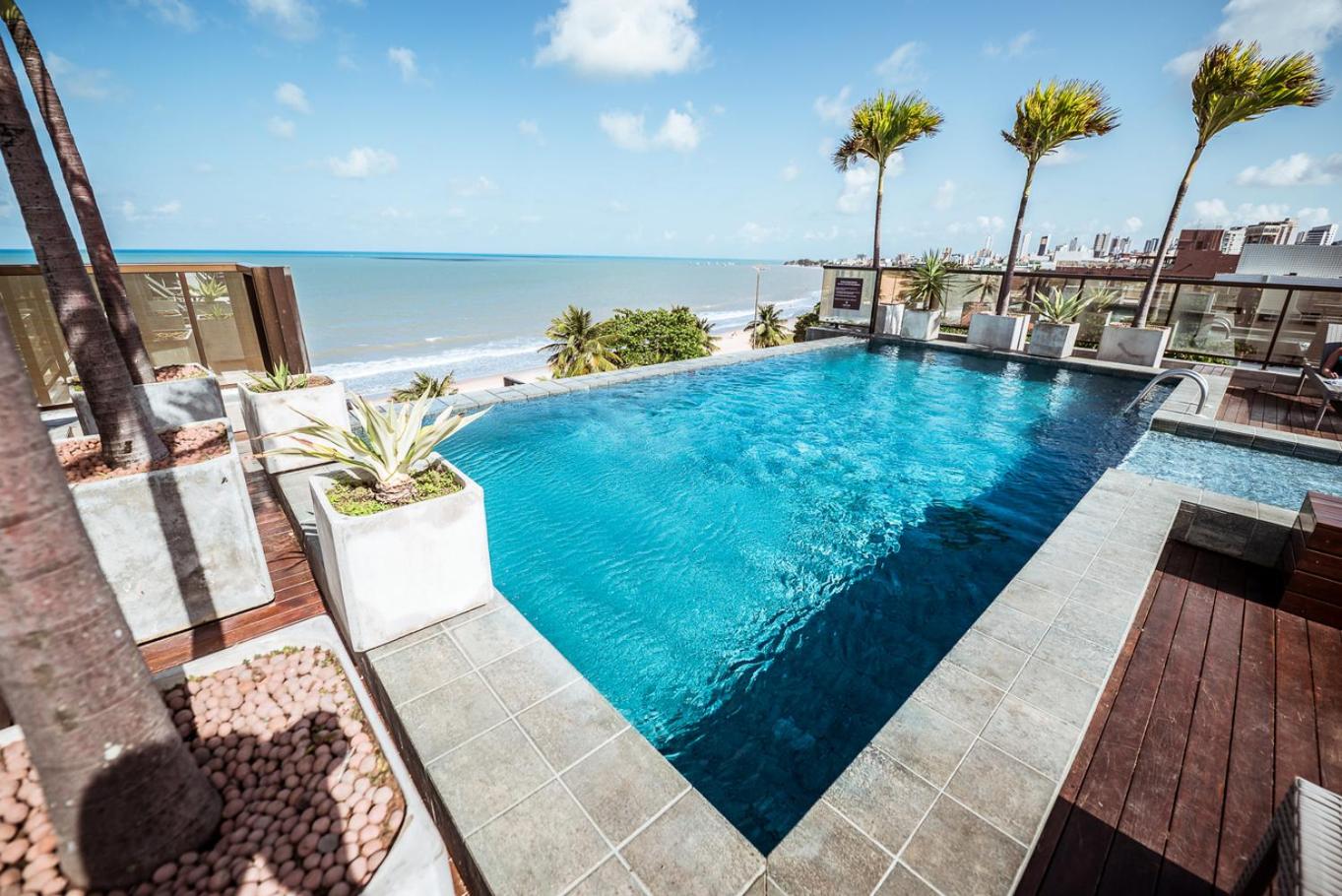 Flat Beira-mar c Piscina e Academia em Manaira