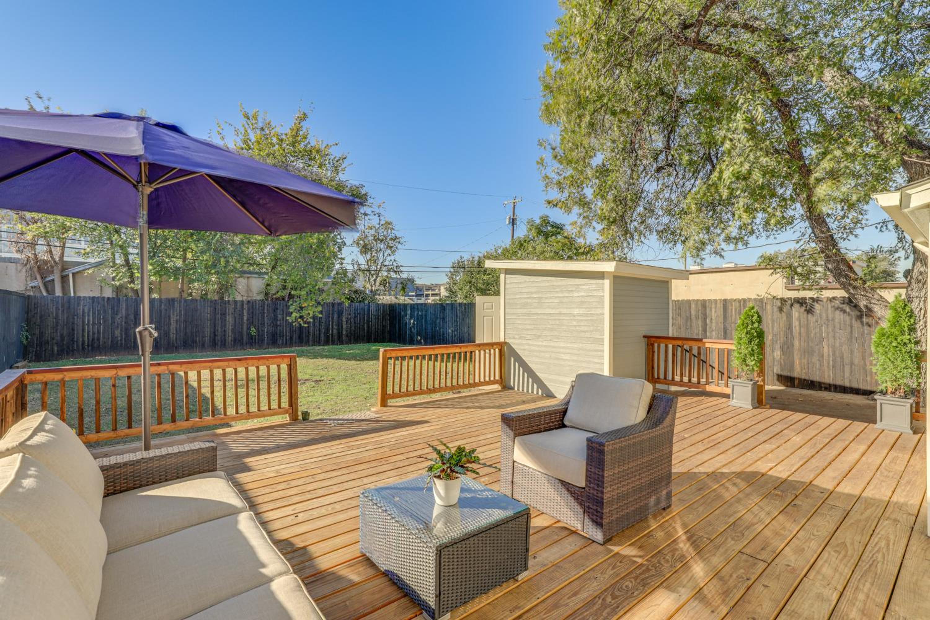 Walk to Cultural District Fort Worth Home with Yard