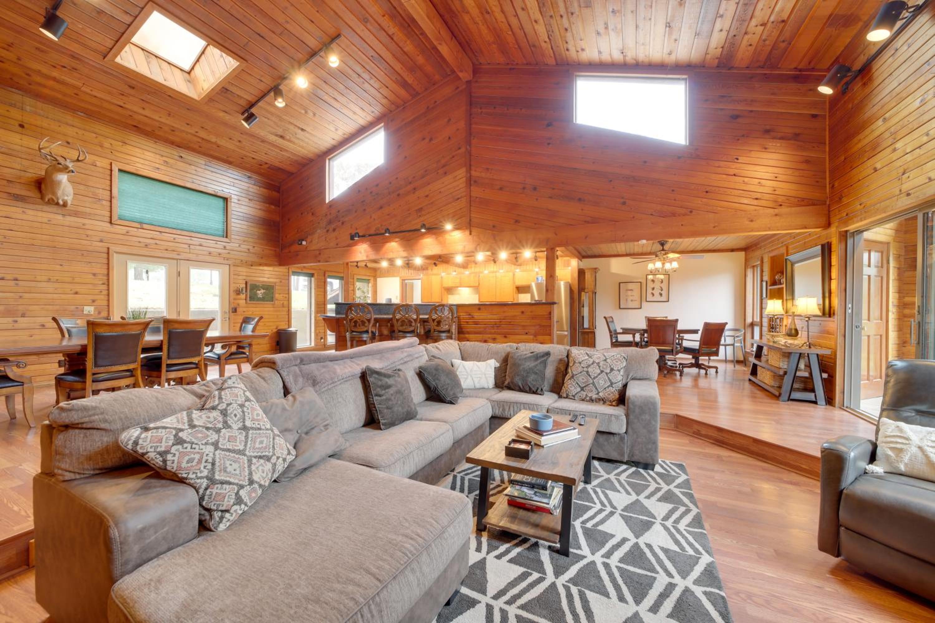 Lake Eufaula Cabin with Dock at Nine Marina