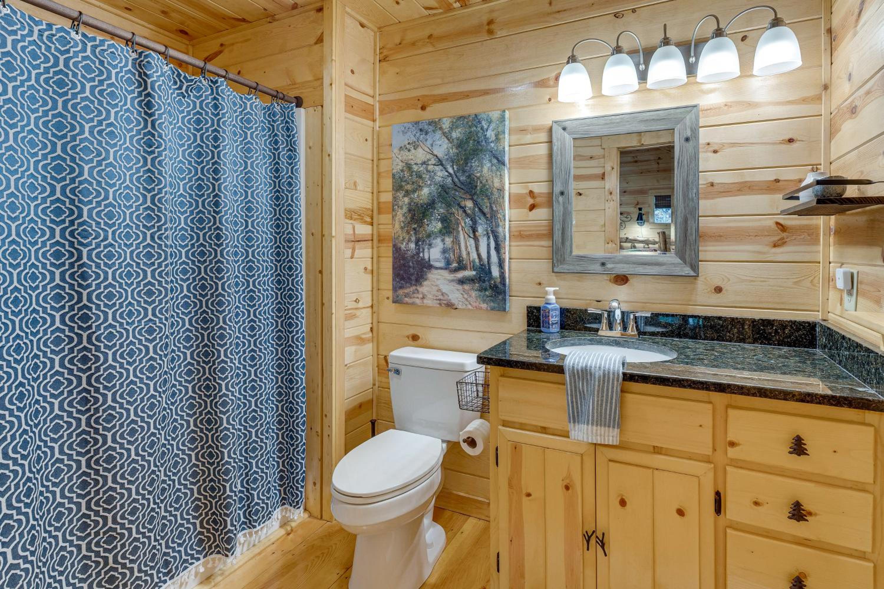 Peaceful Mountain Haven Retreat in Murphy!