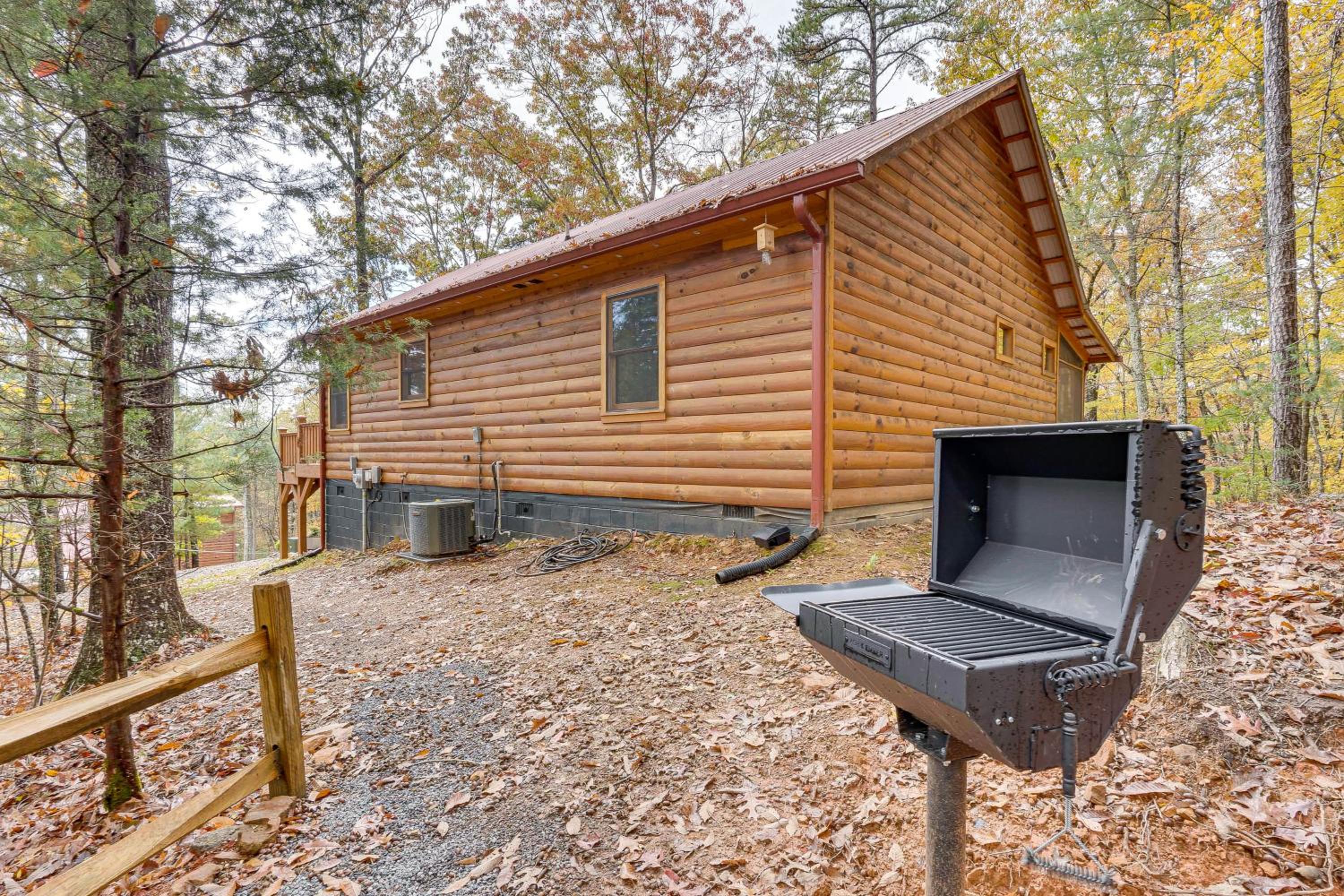 Peaceful Mountain Haven Retreat in Murphy!