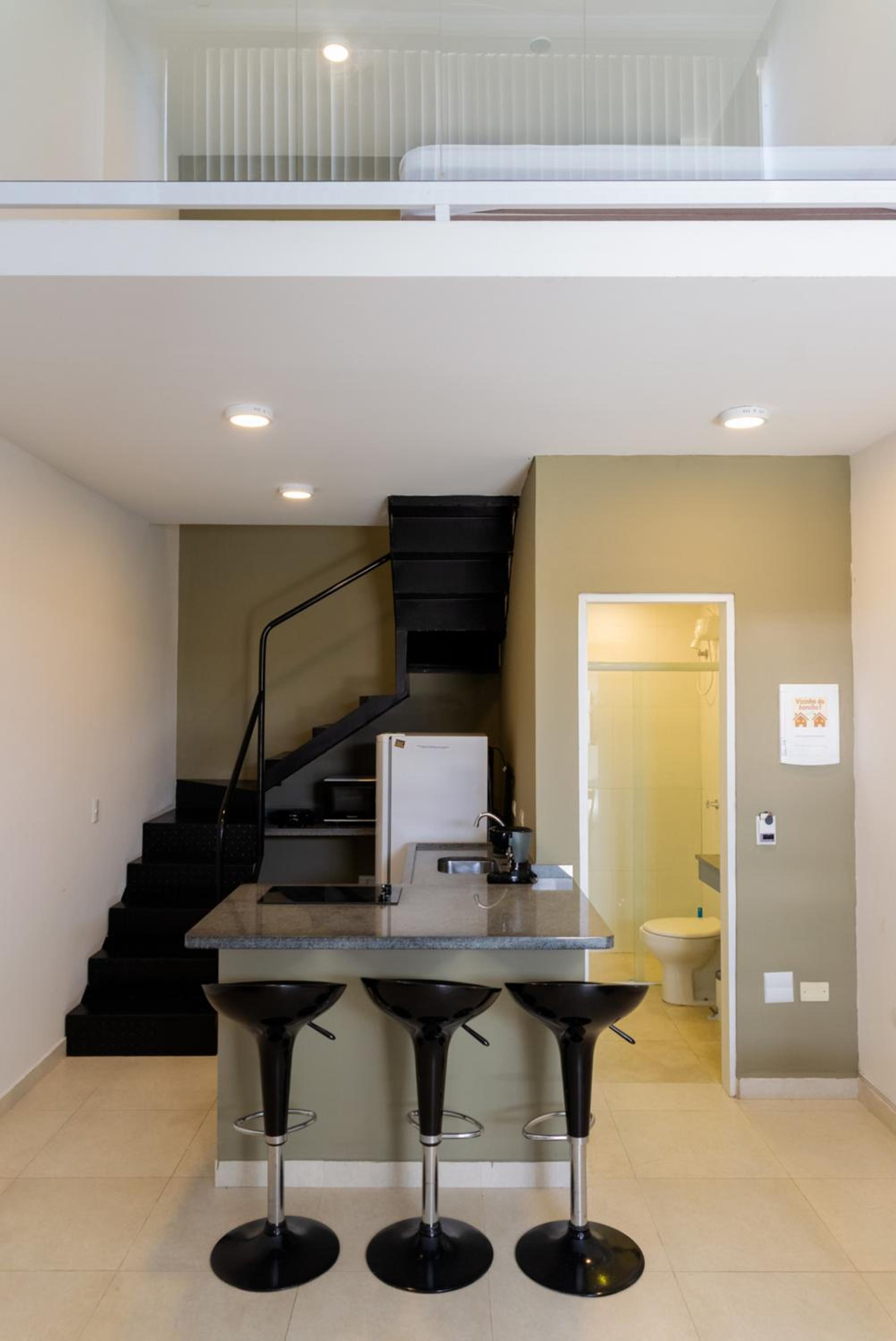 Loft c Wi-Fi e Smart Lock a 650m do Projeto Tamar
