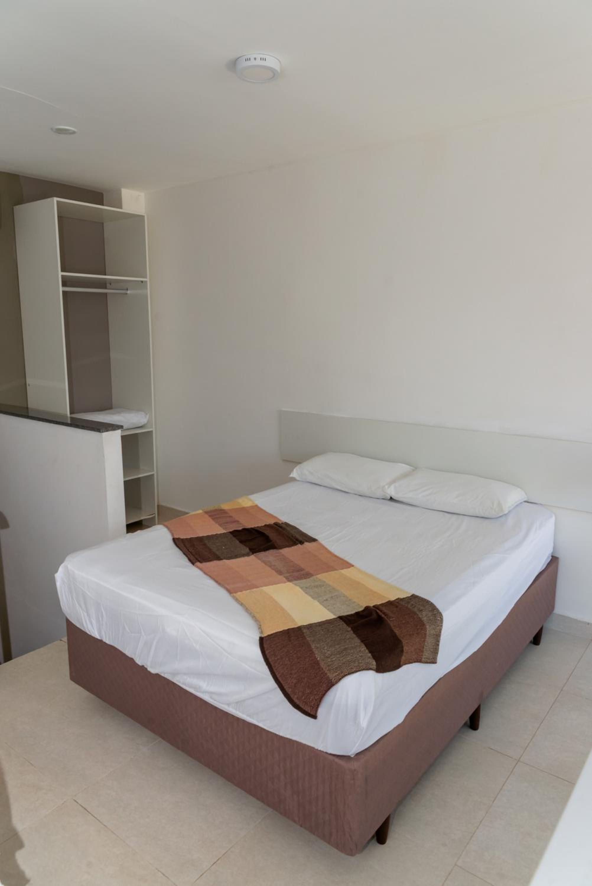 Loft c Wi-Fi e Smart Lock a 650m do Projeto Tamar