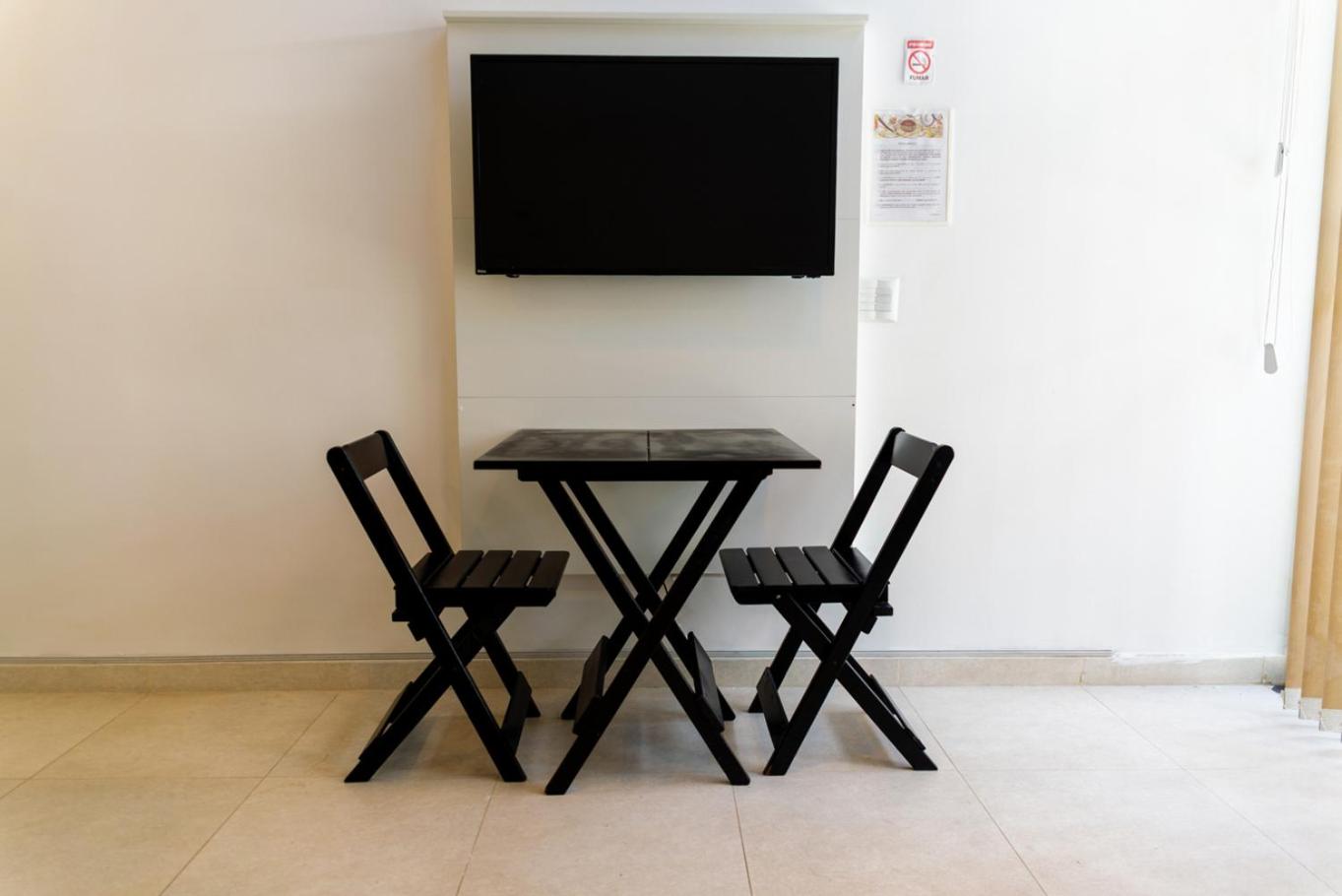 Loft com Smart TV e Ar proximo a Praia do Itagua