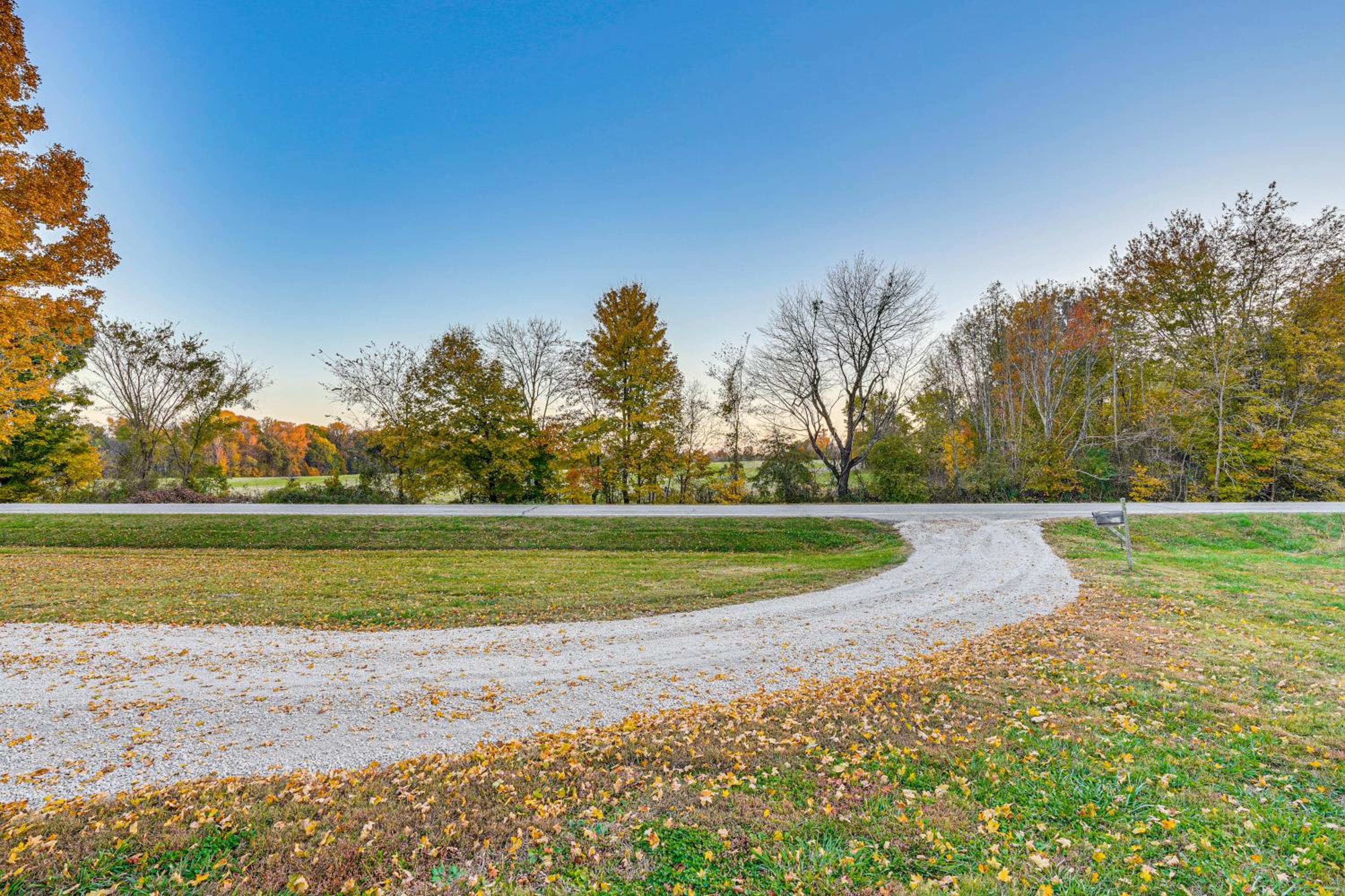 Quiet Country Stay Modern Home Near Paducah