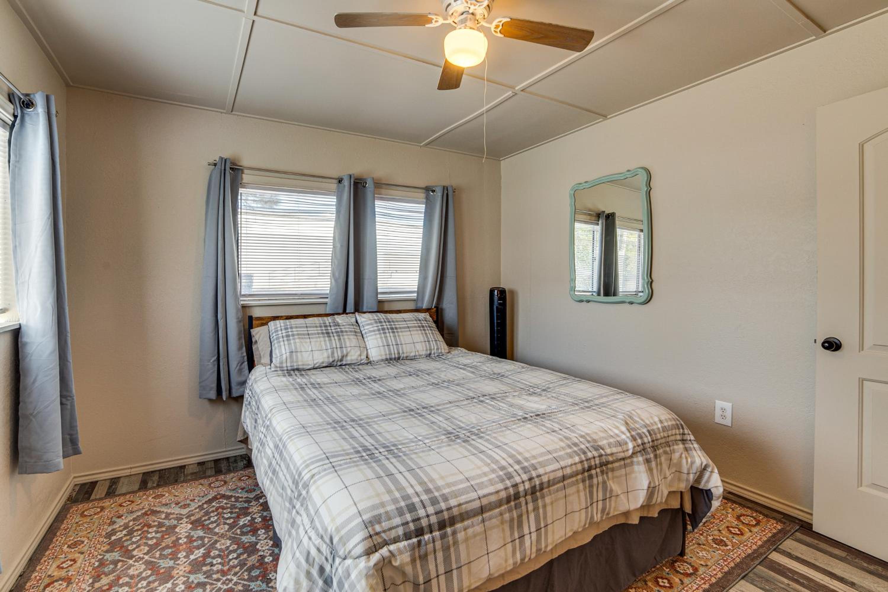 Peaceful East Texas Retreat! Mineola Bungalow