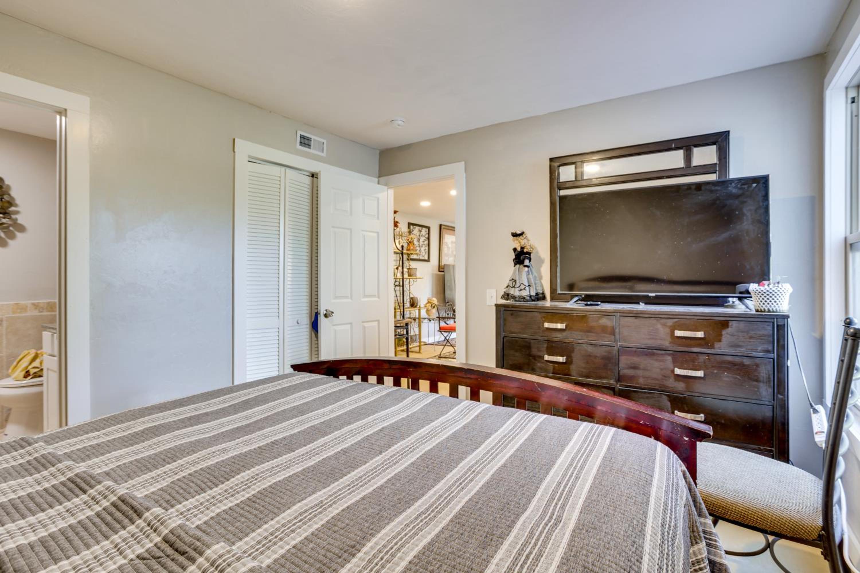 Lakefront Getaway with Hot Tub and Yard in OKC!