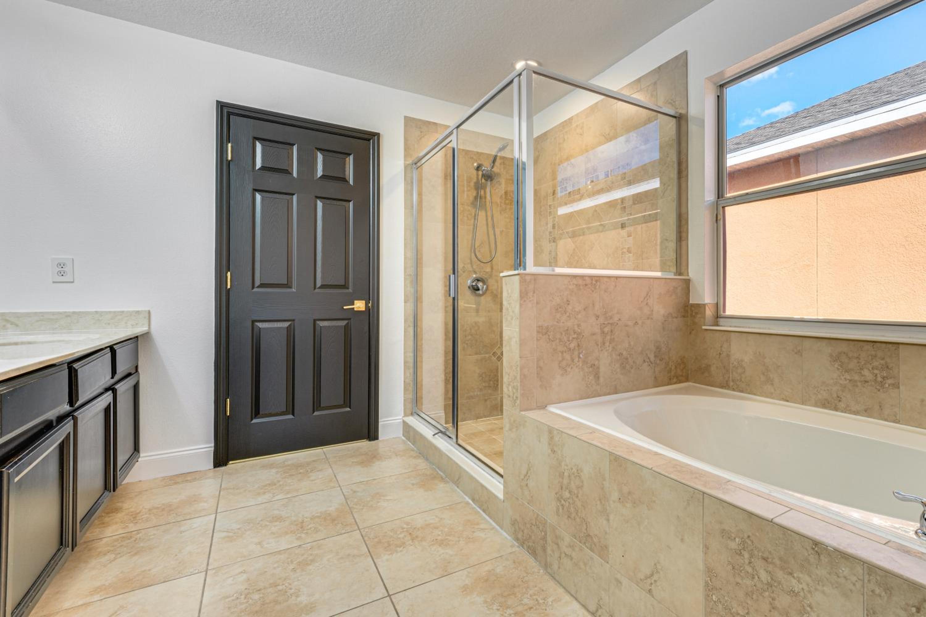 Modern Resort Getaway 9 Mi to Disney Parks!