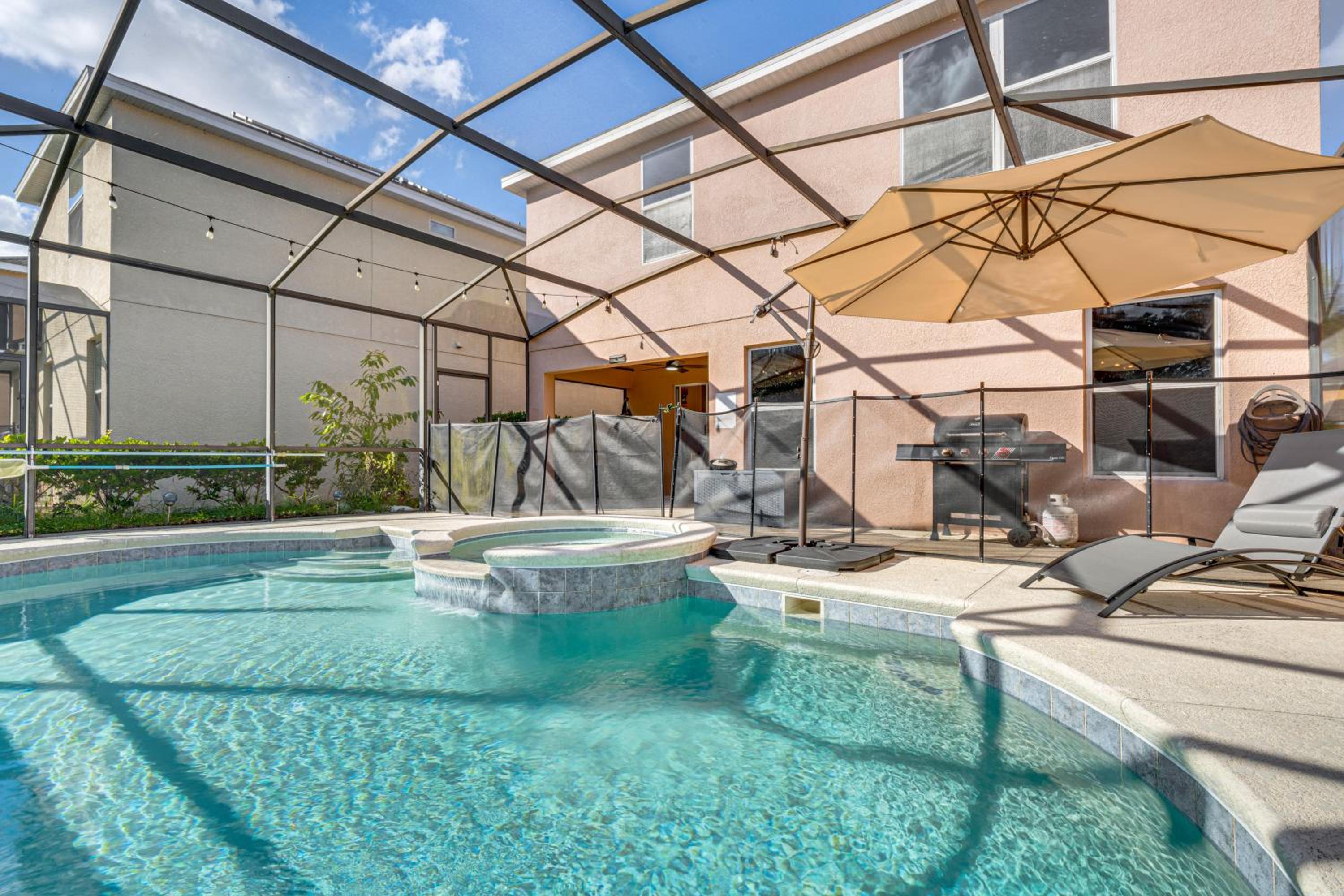 Modern Resort Getaway 9 Mi to Disney Parks!