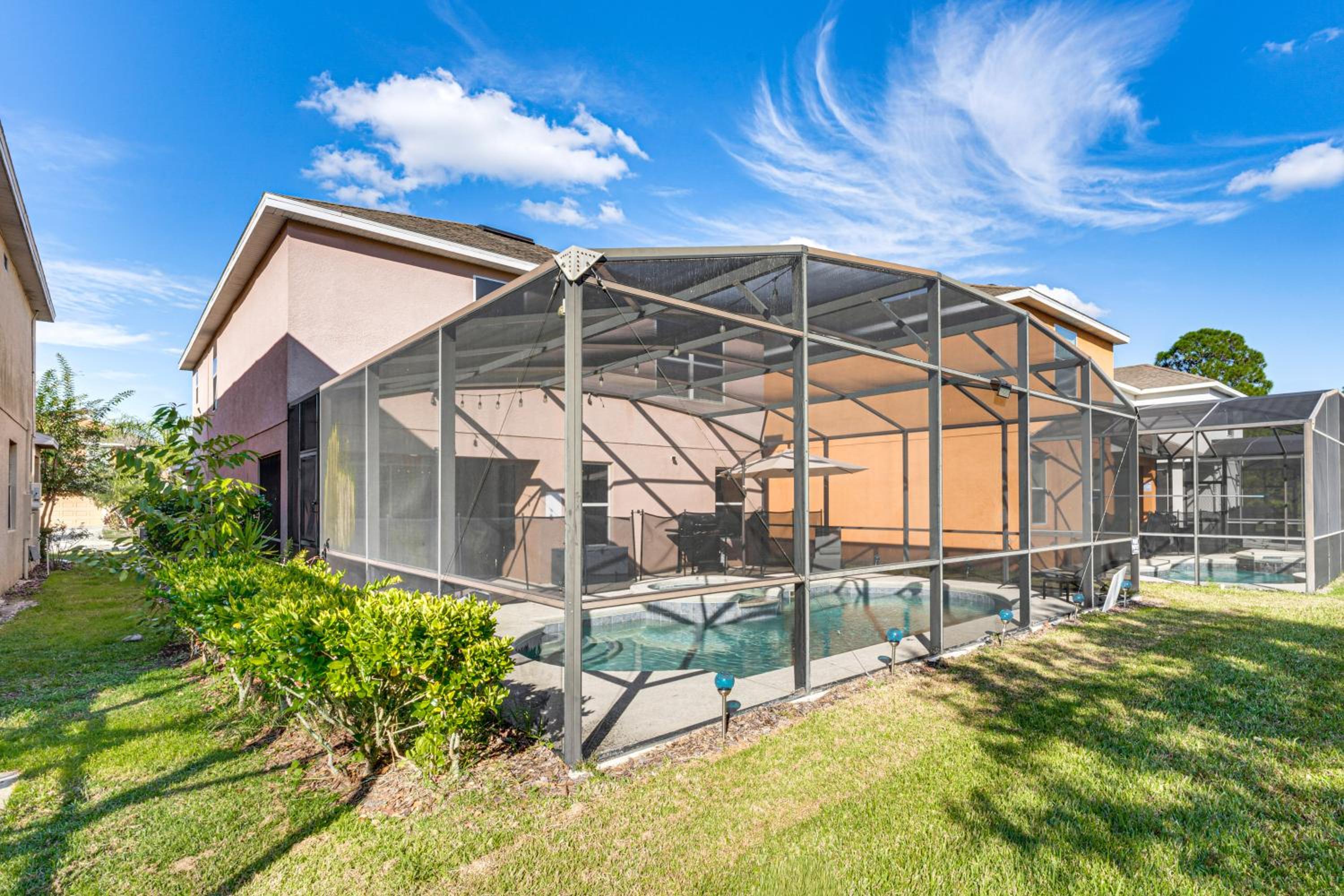 Modern Resort Getaway 9 Mi to Disney Parks!