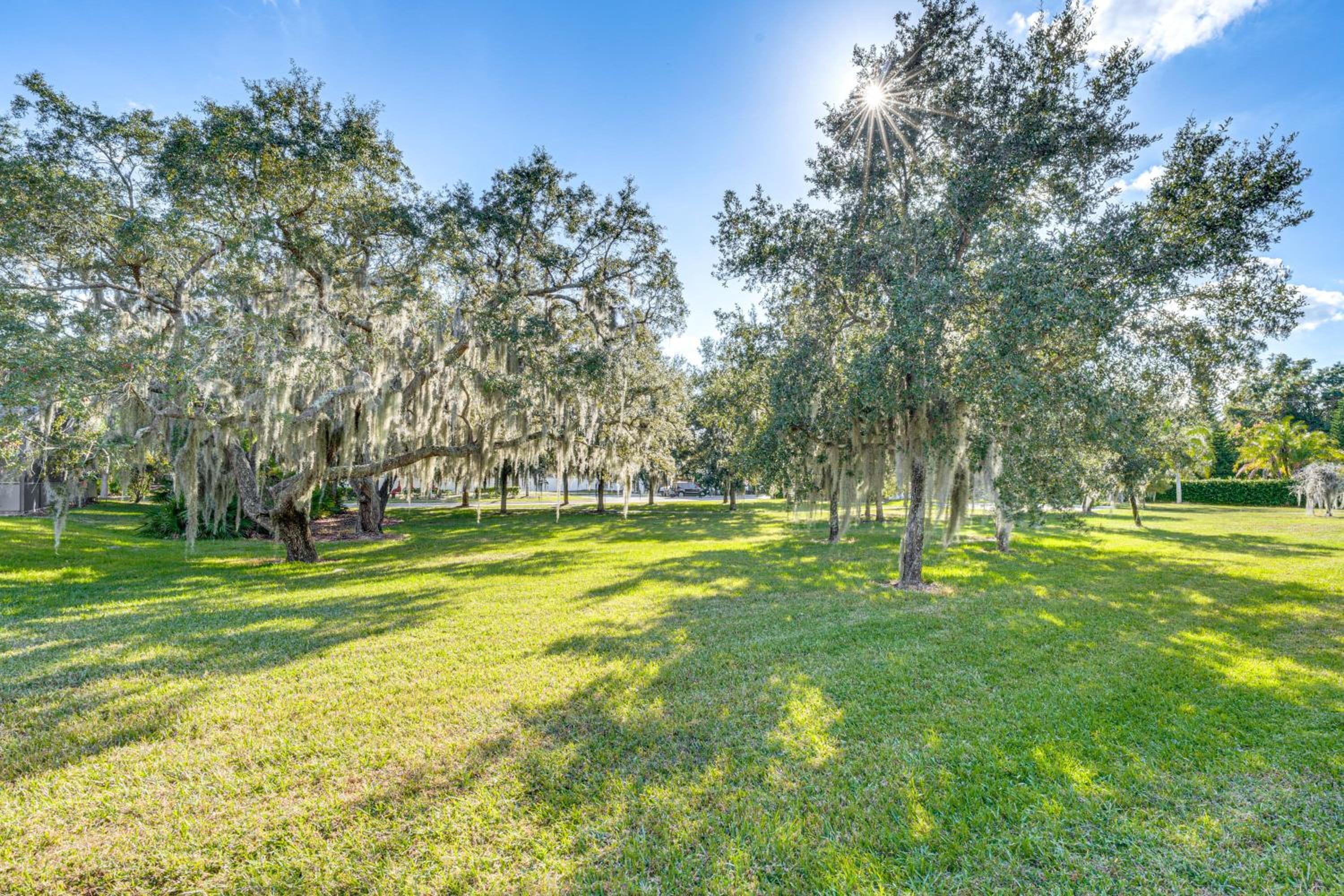 Modern Resort Getaway 9 Mi to Disney Parks!