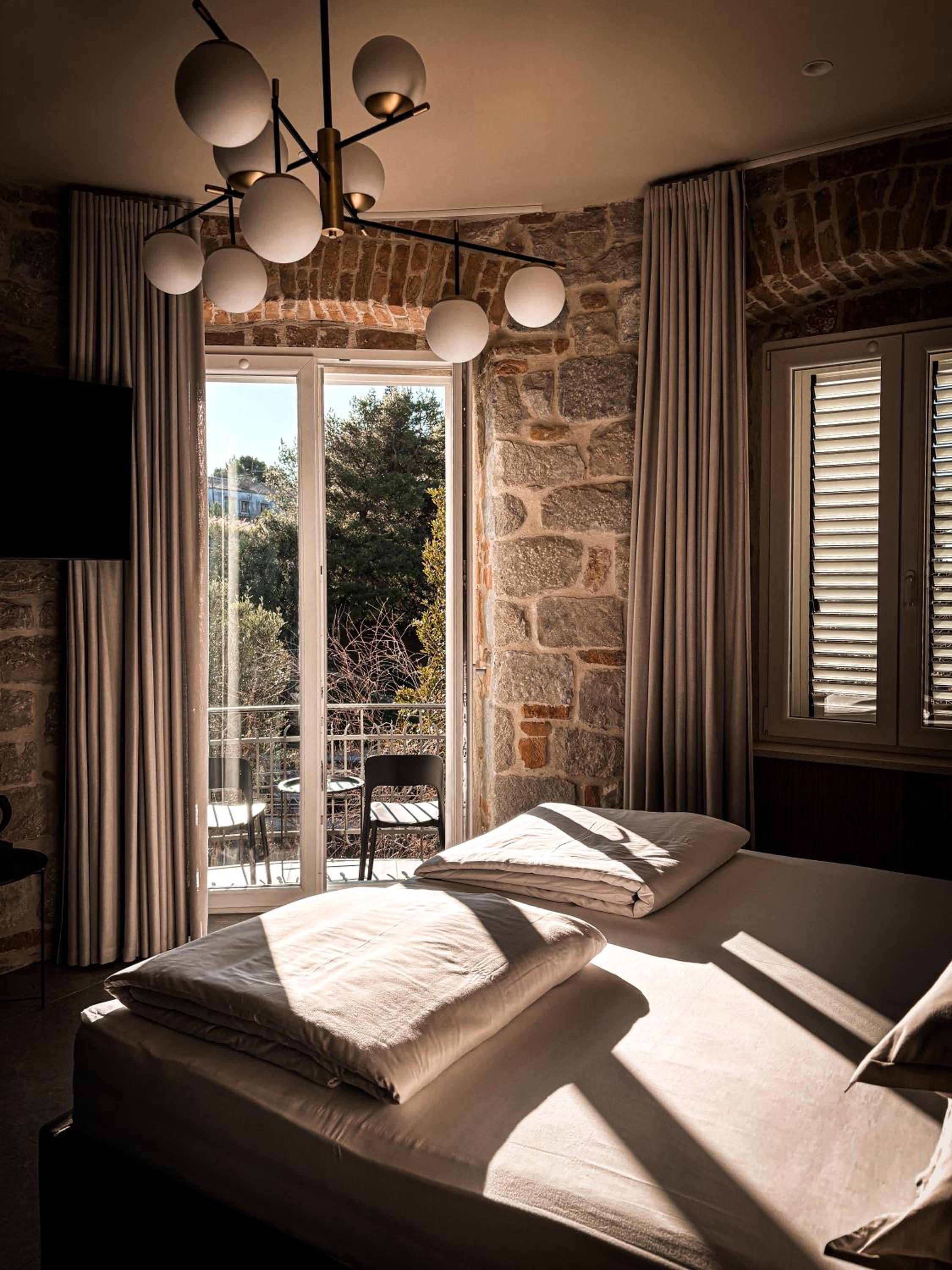 East Coast Deluxe Rooms