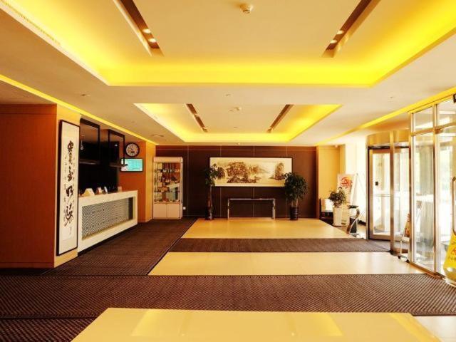 Jinjiang Inn Siping Pingdong Road Wada Square