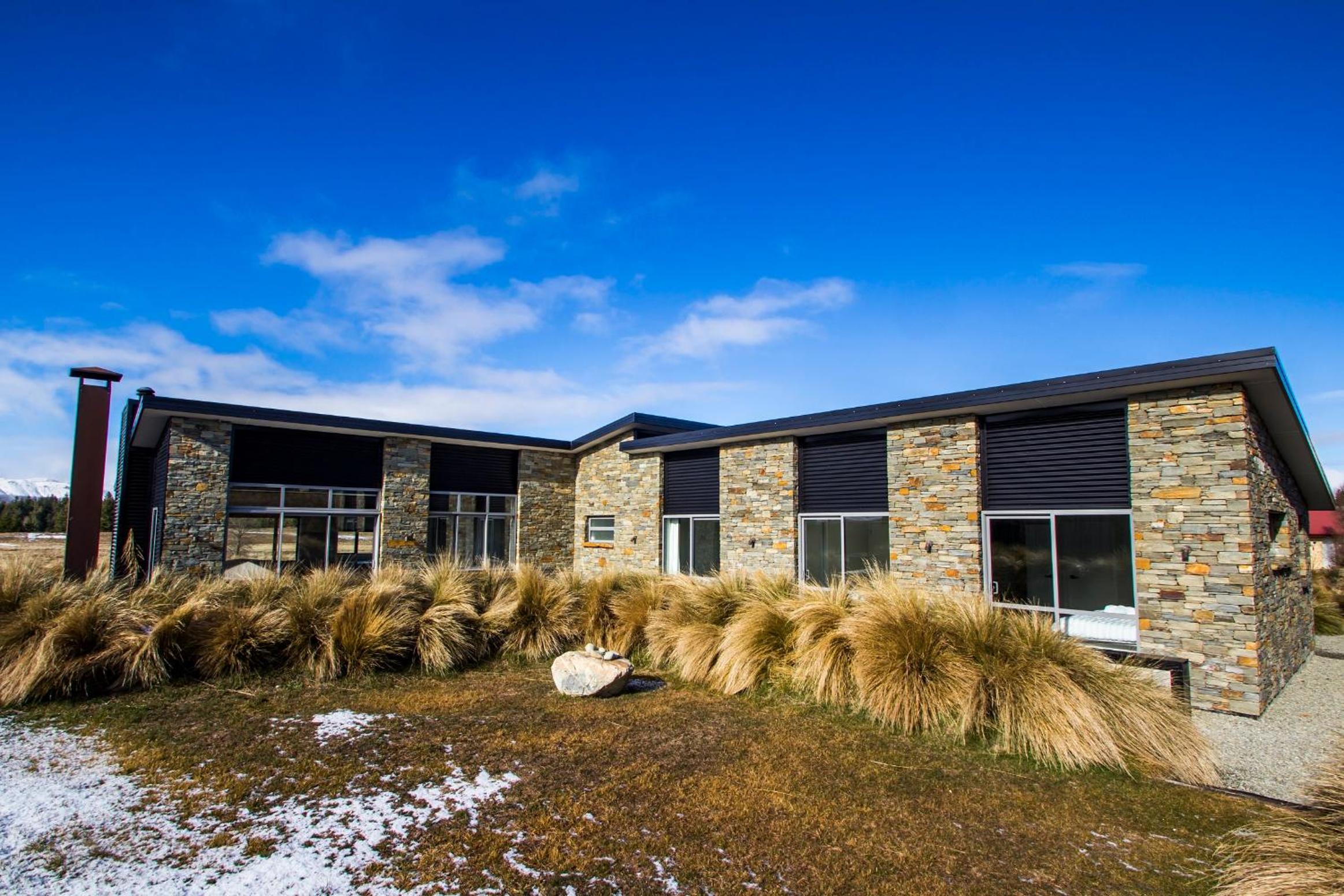 Hotel Big Rock - Image 1