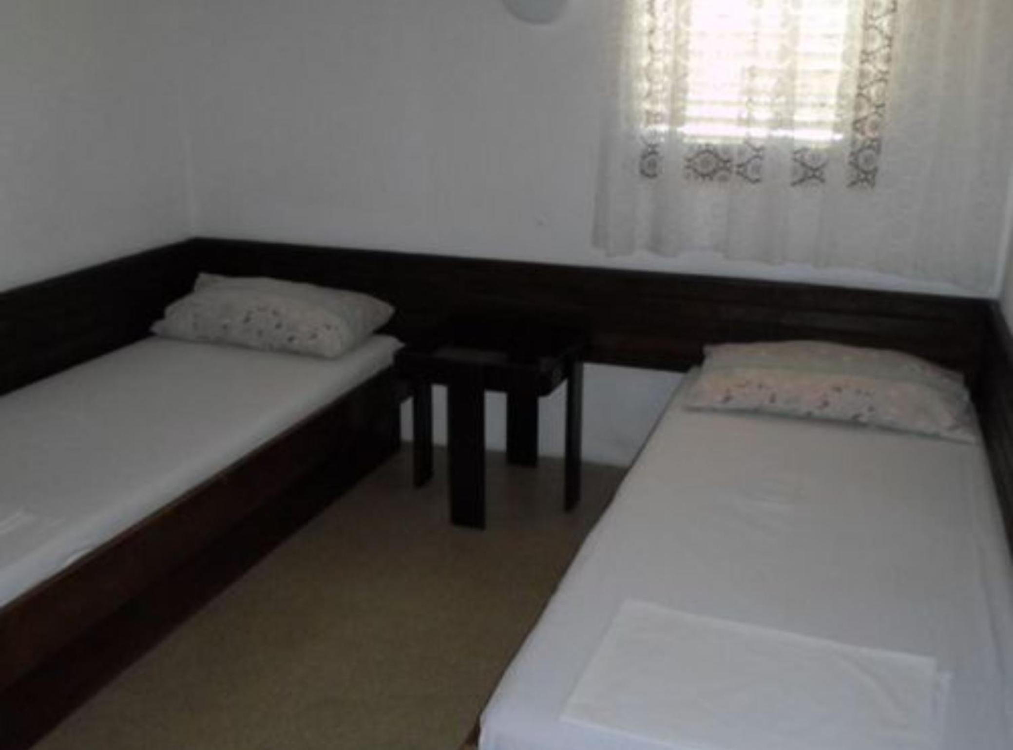 Apartments Miki Rogoznica