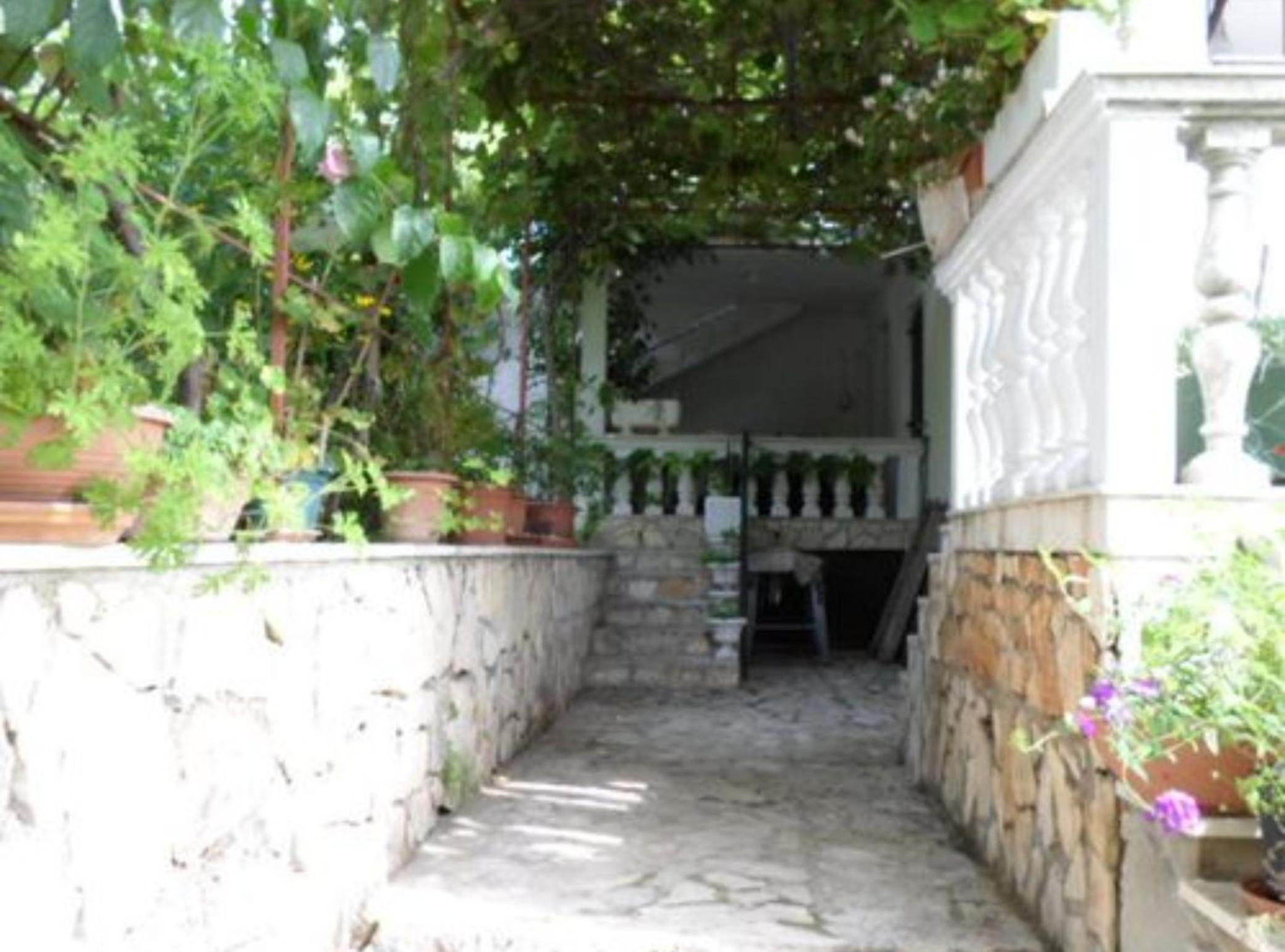 Apartments Miki Rogoznica