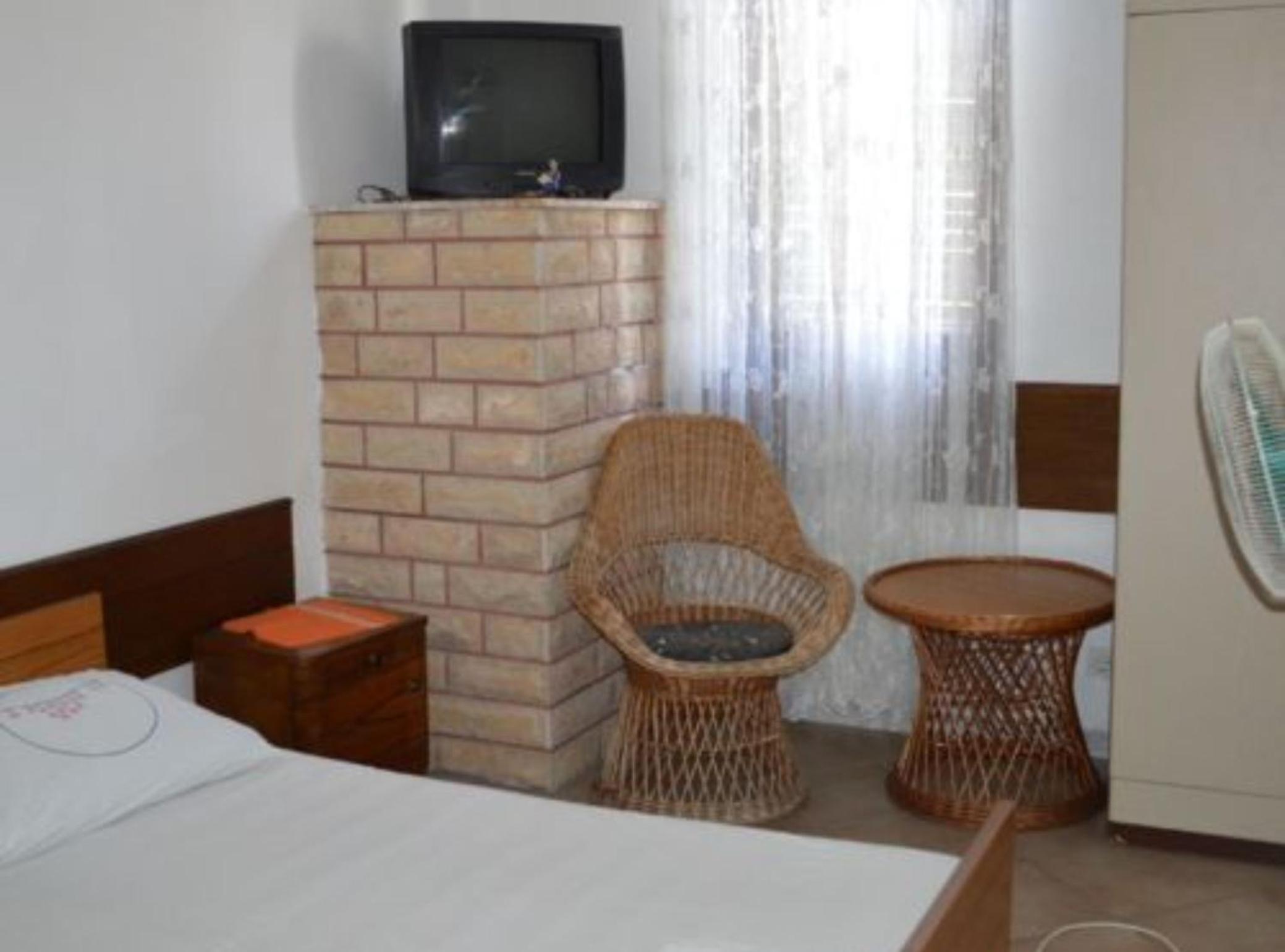 Apartments Miki Rogoznica