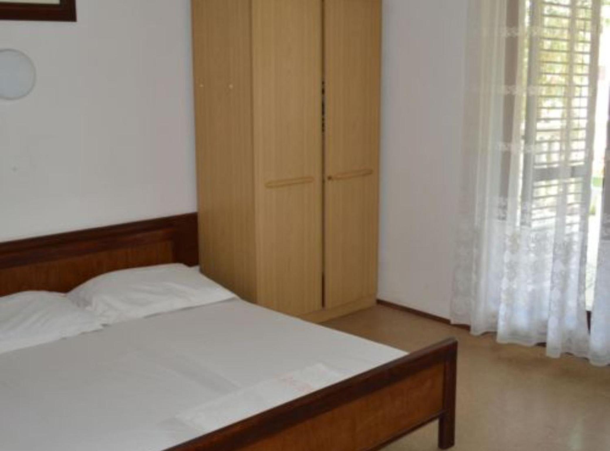 Apartments Miki Rogoznica