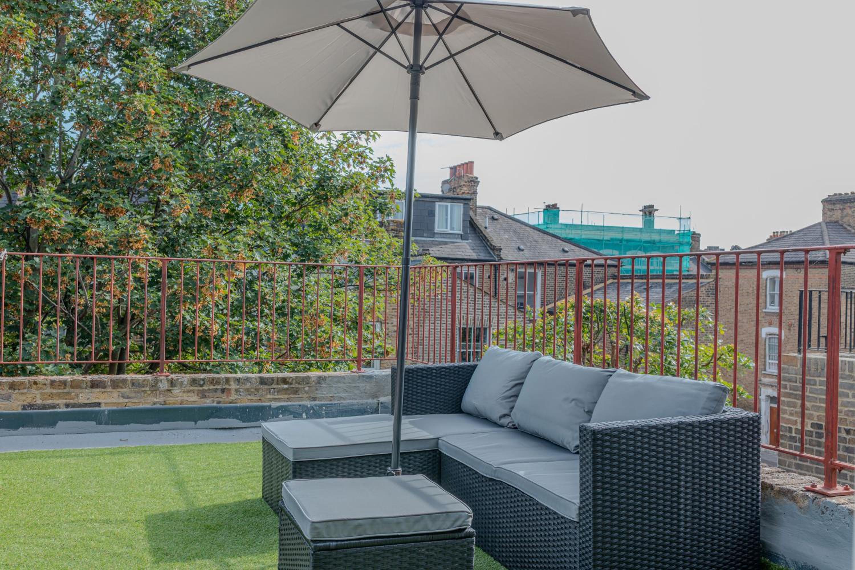 Qties Love Dwells Rooftop Home