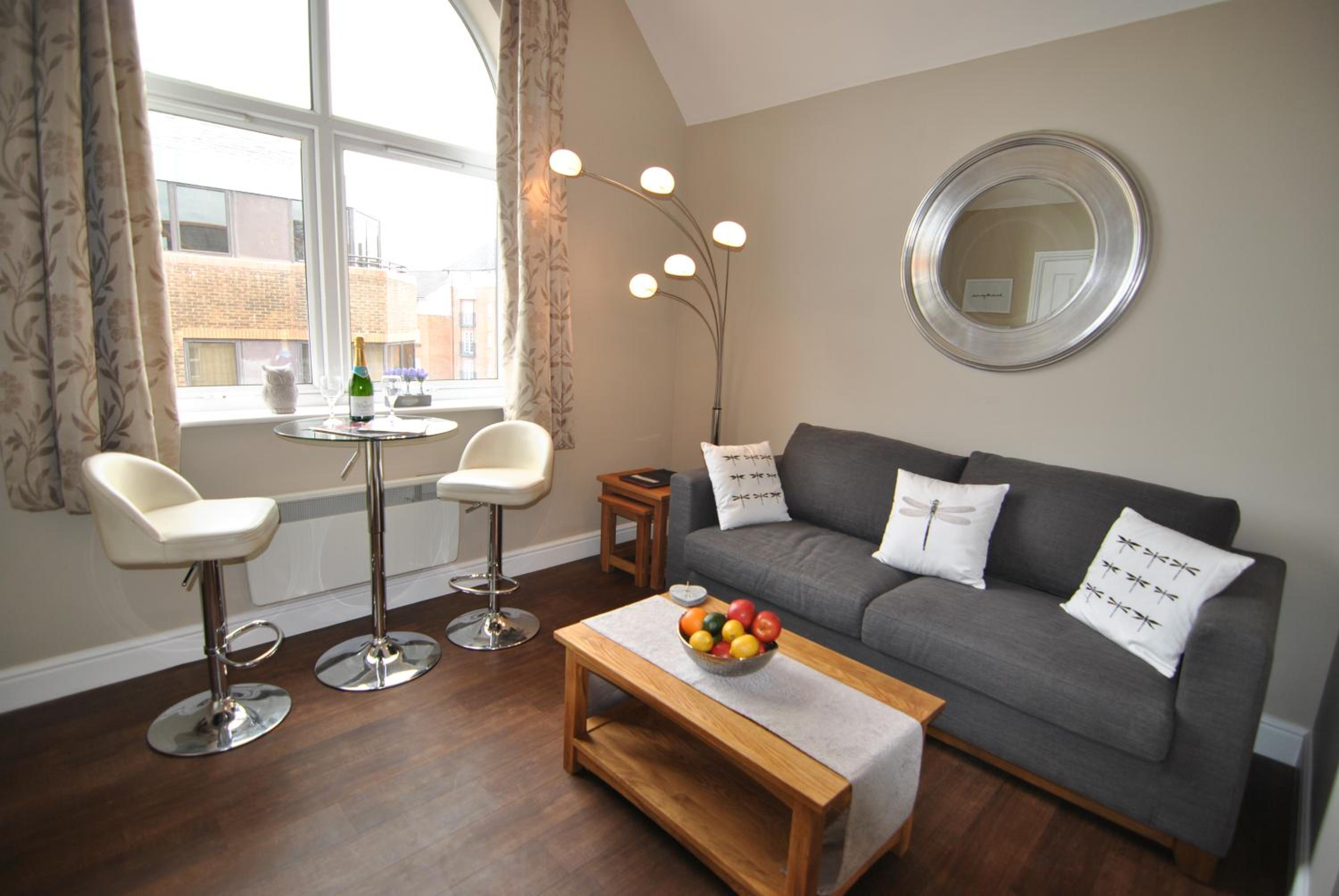 Lord Raglan House One Bedroom with Parking