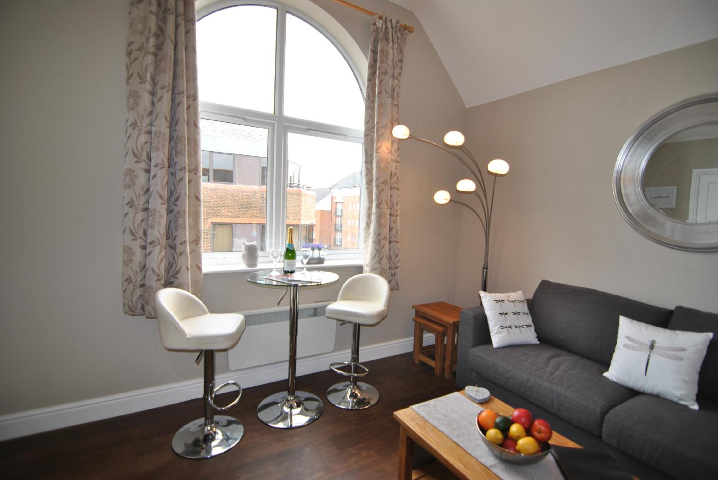 Lord Raglan House One Bedroom with Parking
