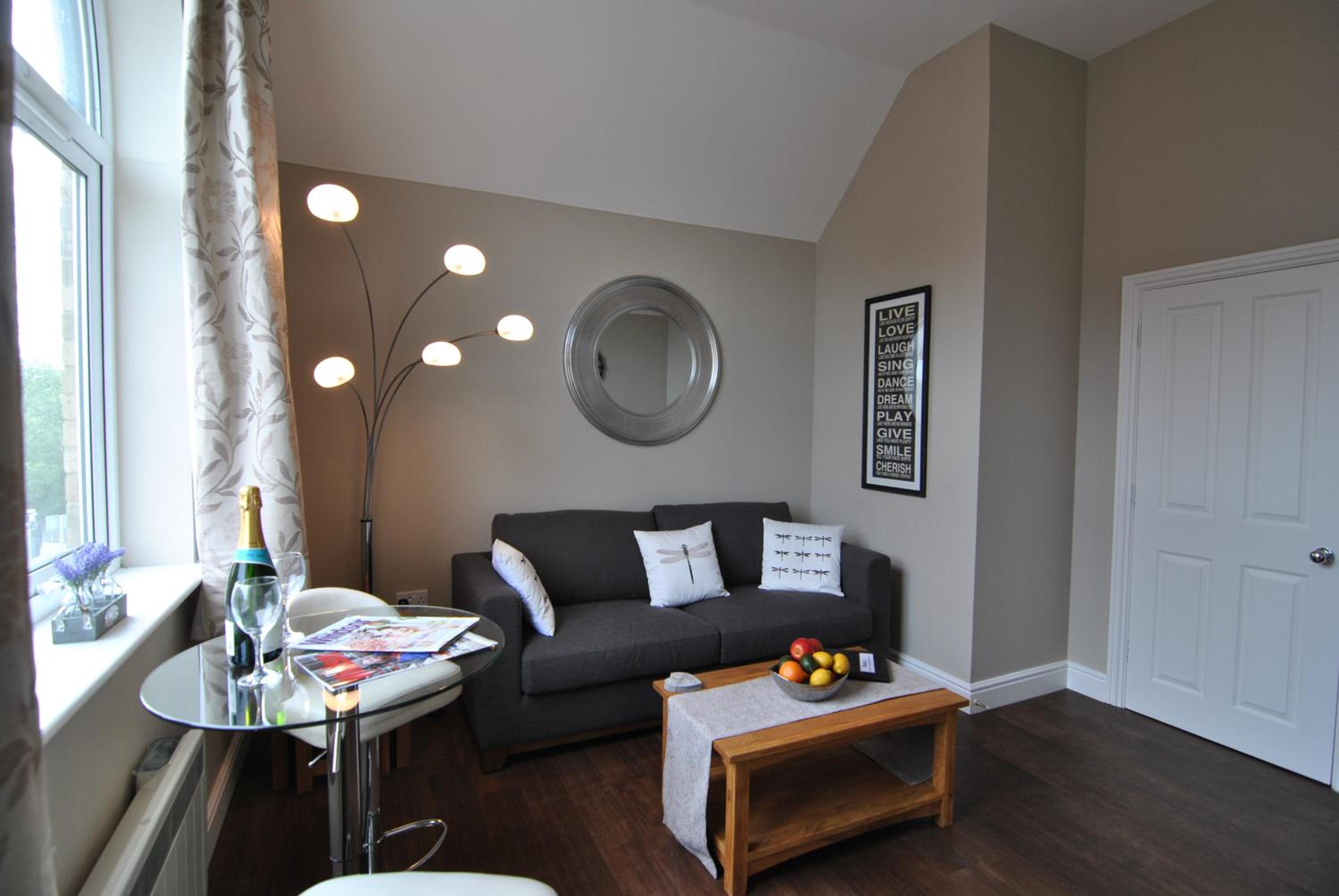 Lord Raglan House One Bedroom with Parking
