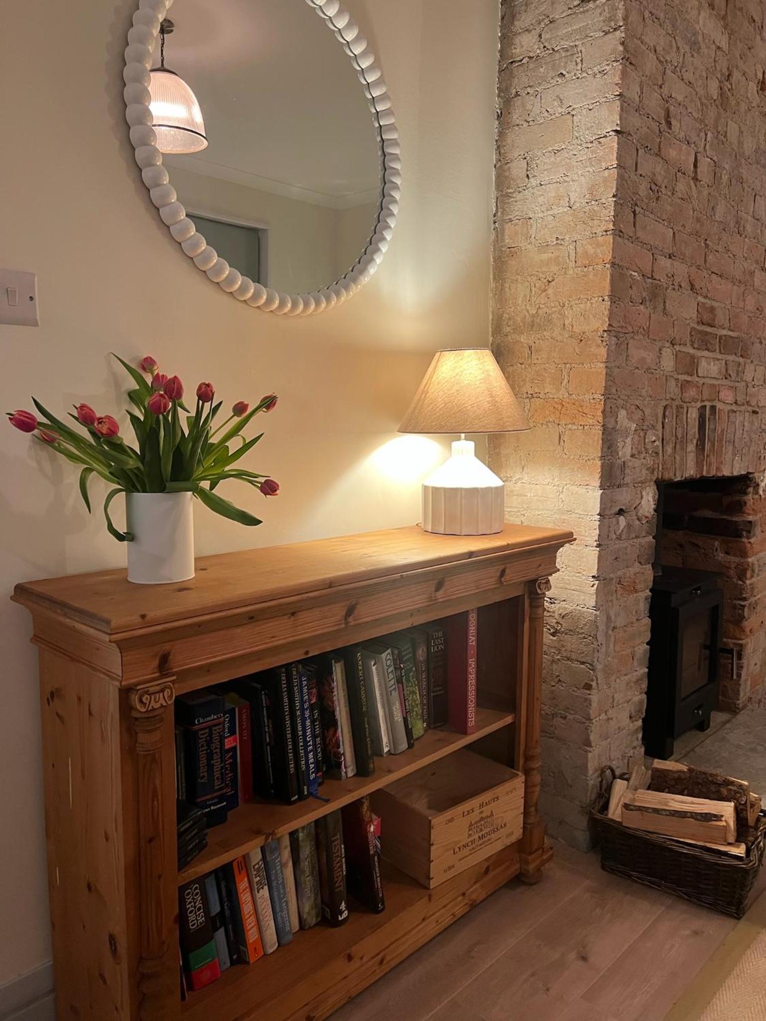Beautiful Margate Retreat with Log burner, Garden, minutes to beach