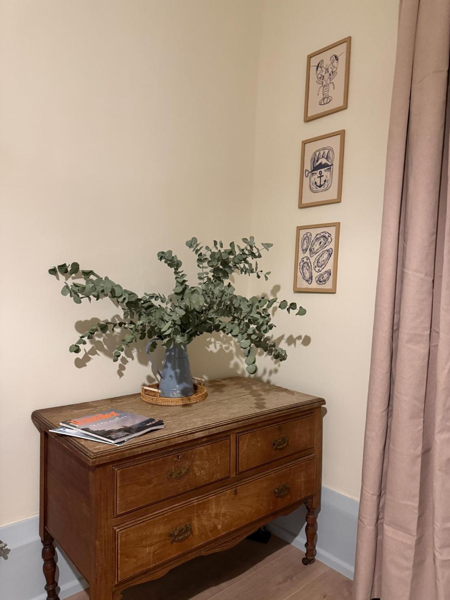 Beautiful Margate Retreat with Log burner, Garden, minutes to beach