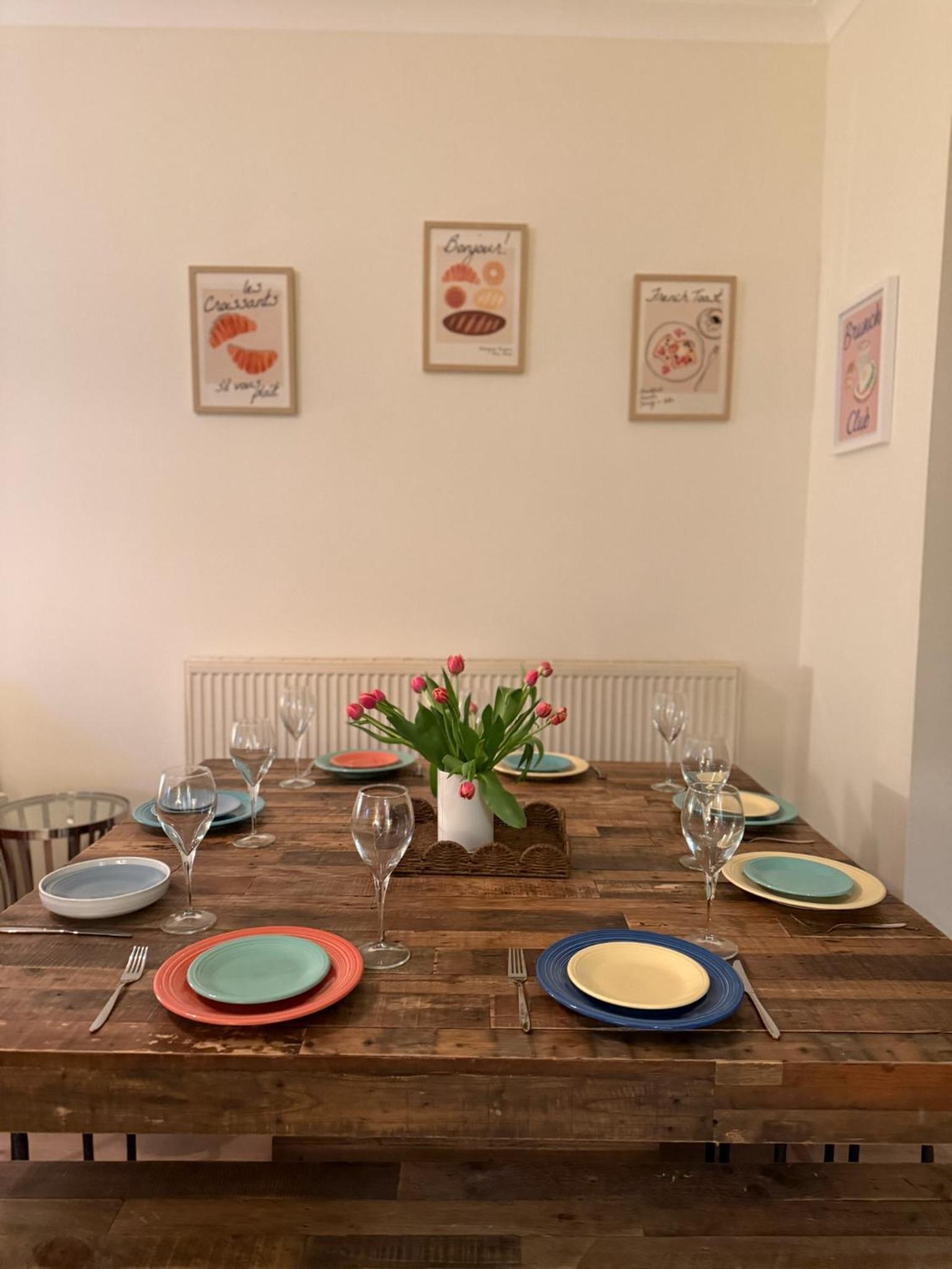 Beautiful Margate Retreat with Log burner, Garden, minutes to beach