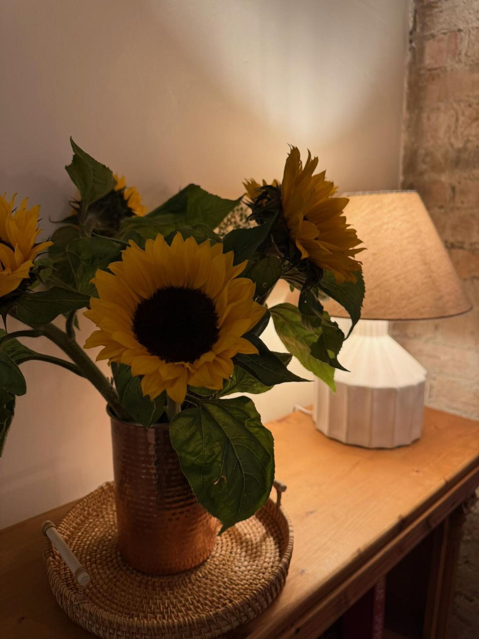 Beautiful Margate Retreat with Log burner, Garden, minutes to beach