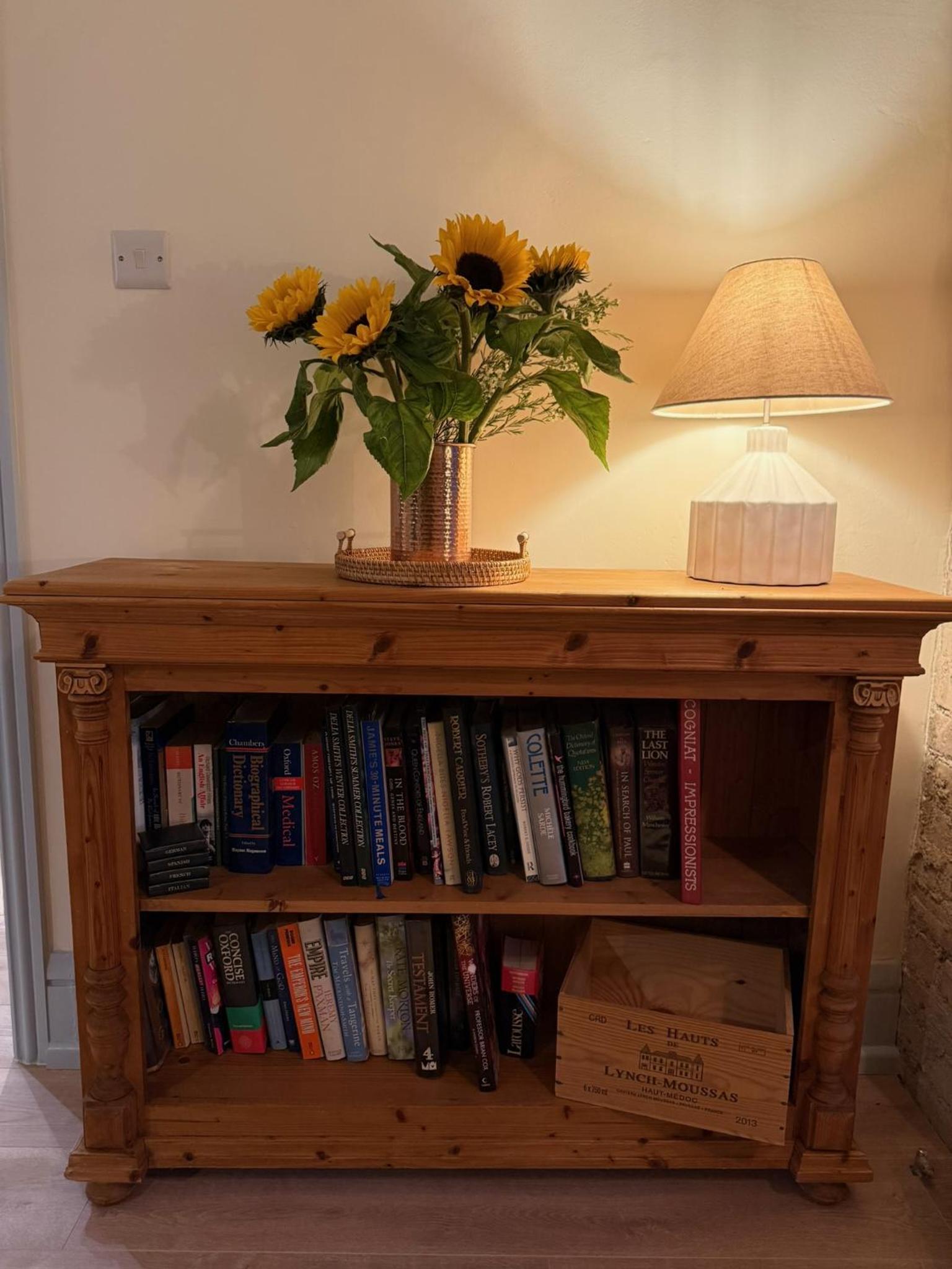 Beautiful Margate Retreat with Log burner, Garden, minutes to beach