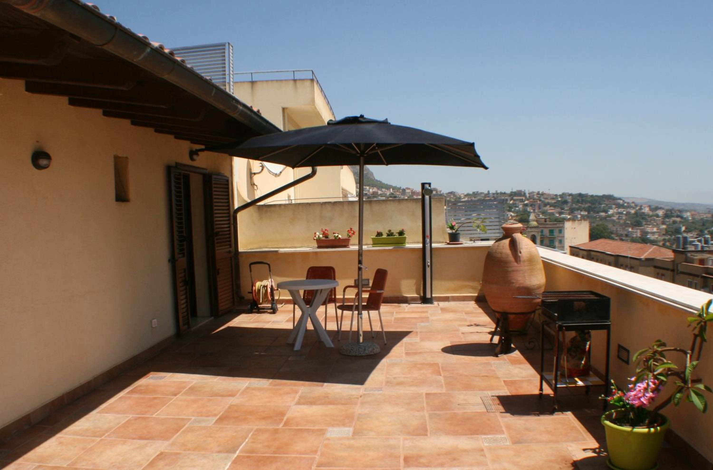 Valverde Penthouse view 3