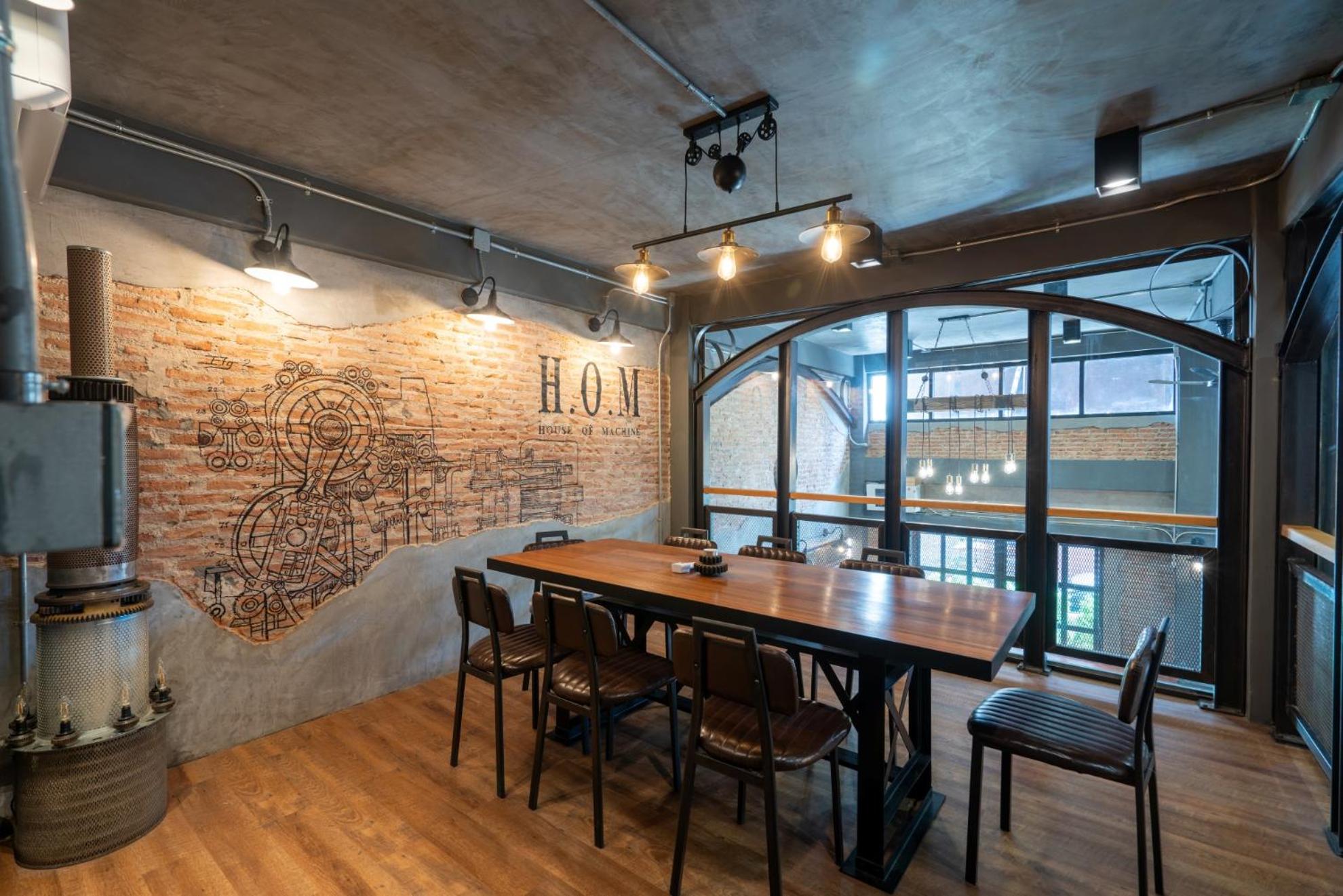 House of Machine Boutique Hotel