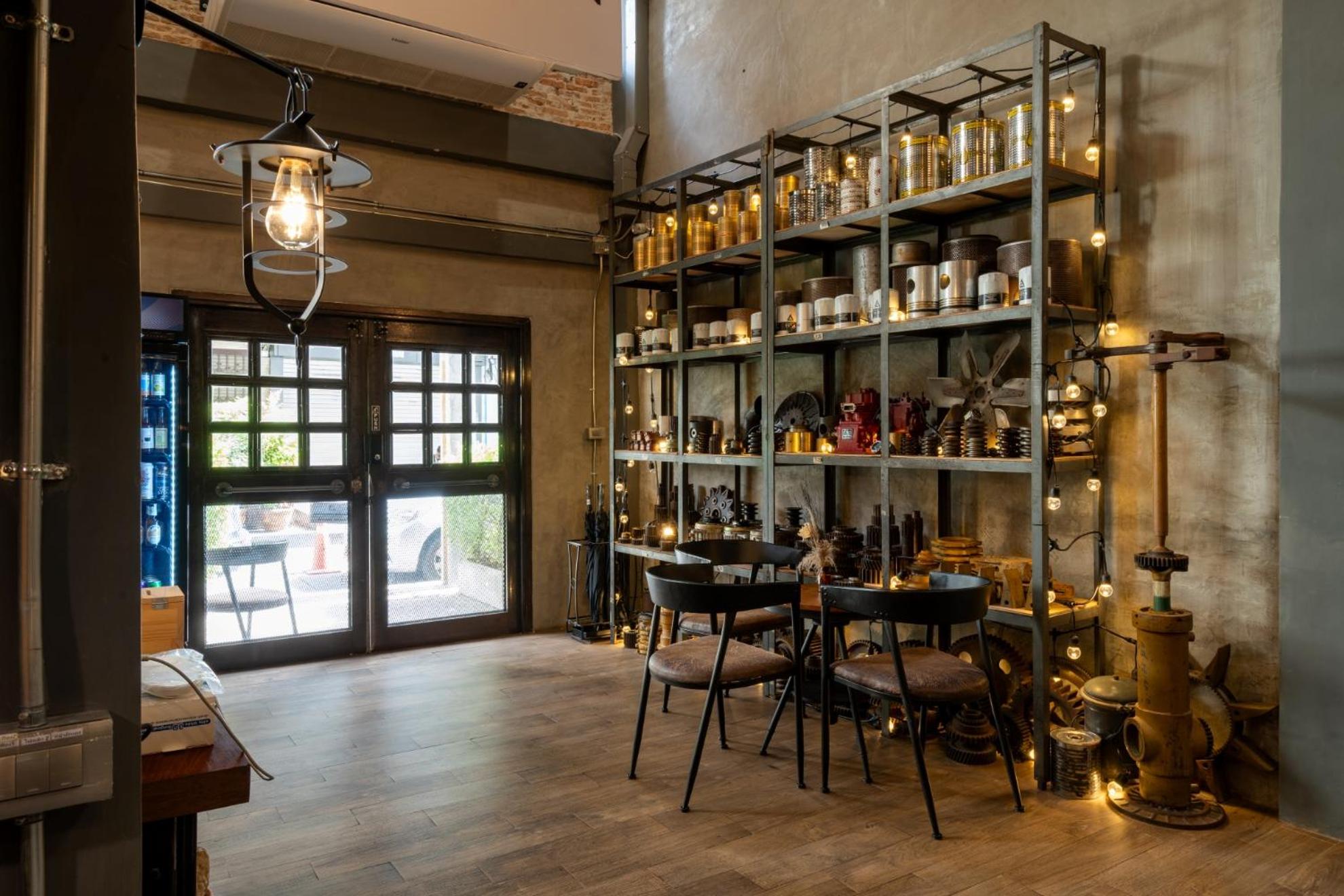 House of Machine Boutique Hotel