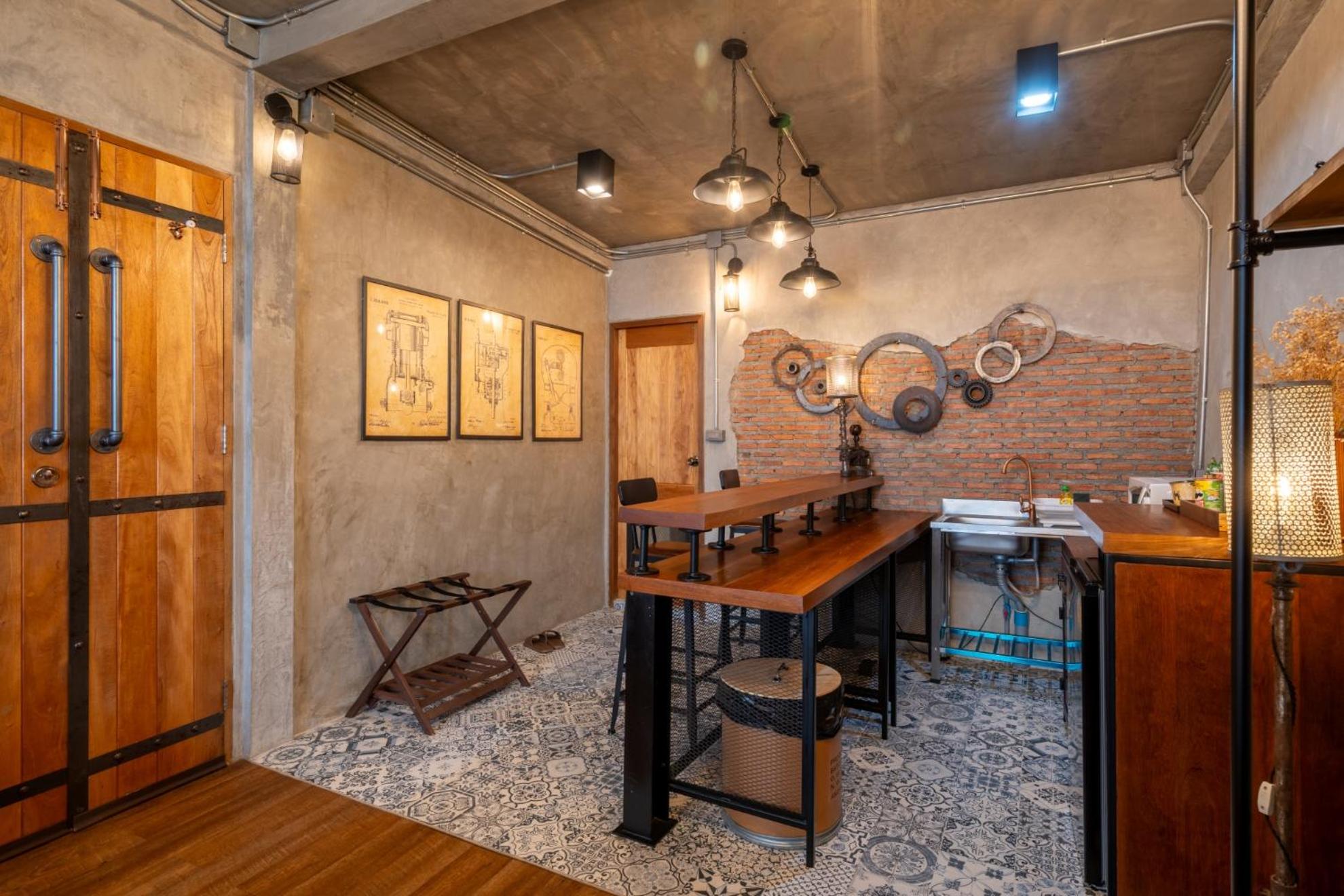 House of Machine Boutique Hotel