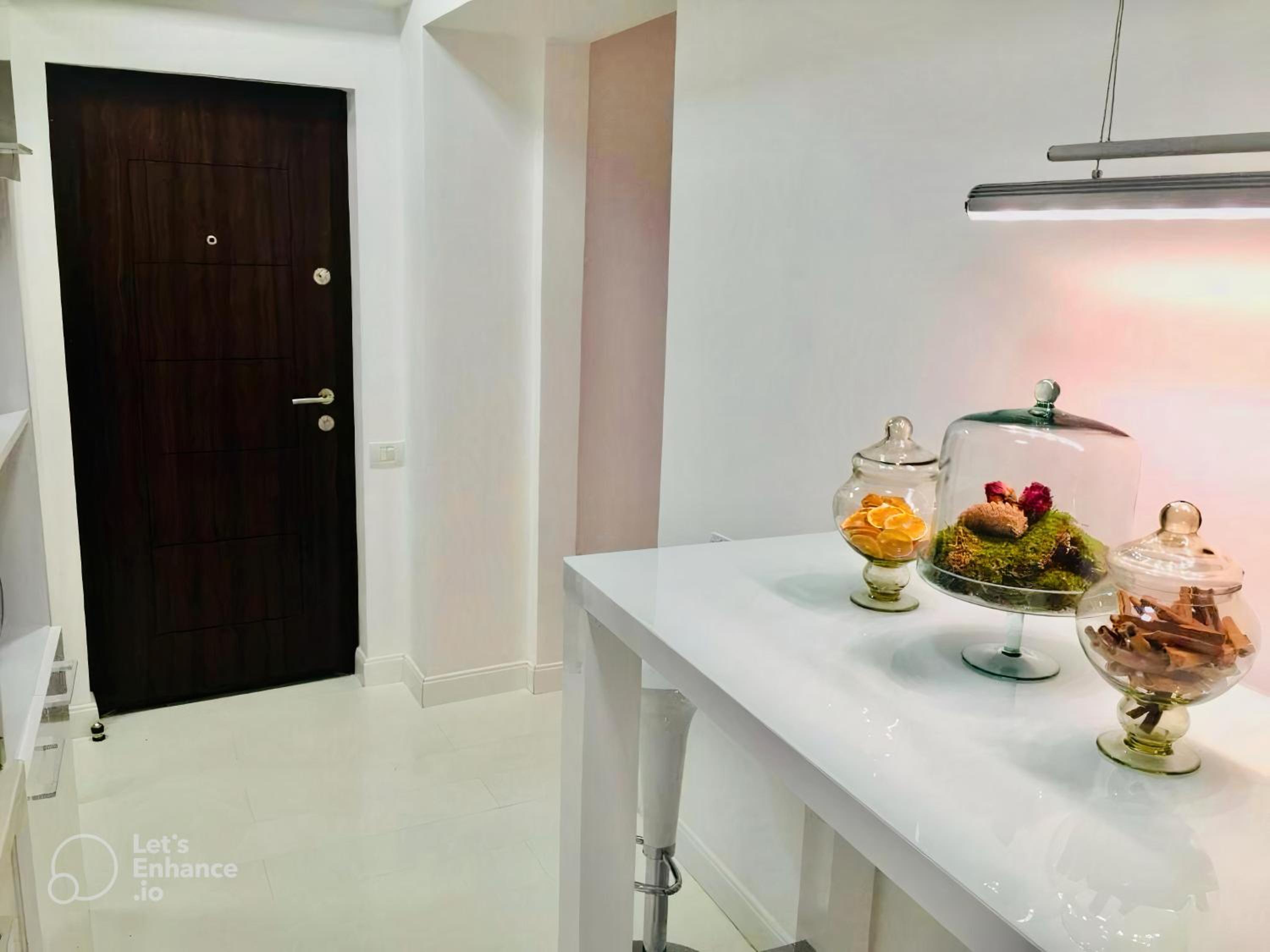 Metropole Apartments Romana Square