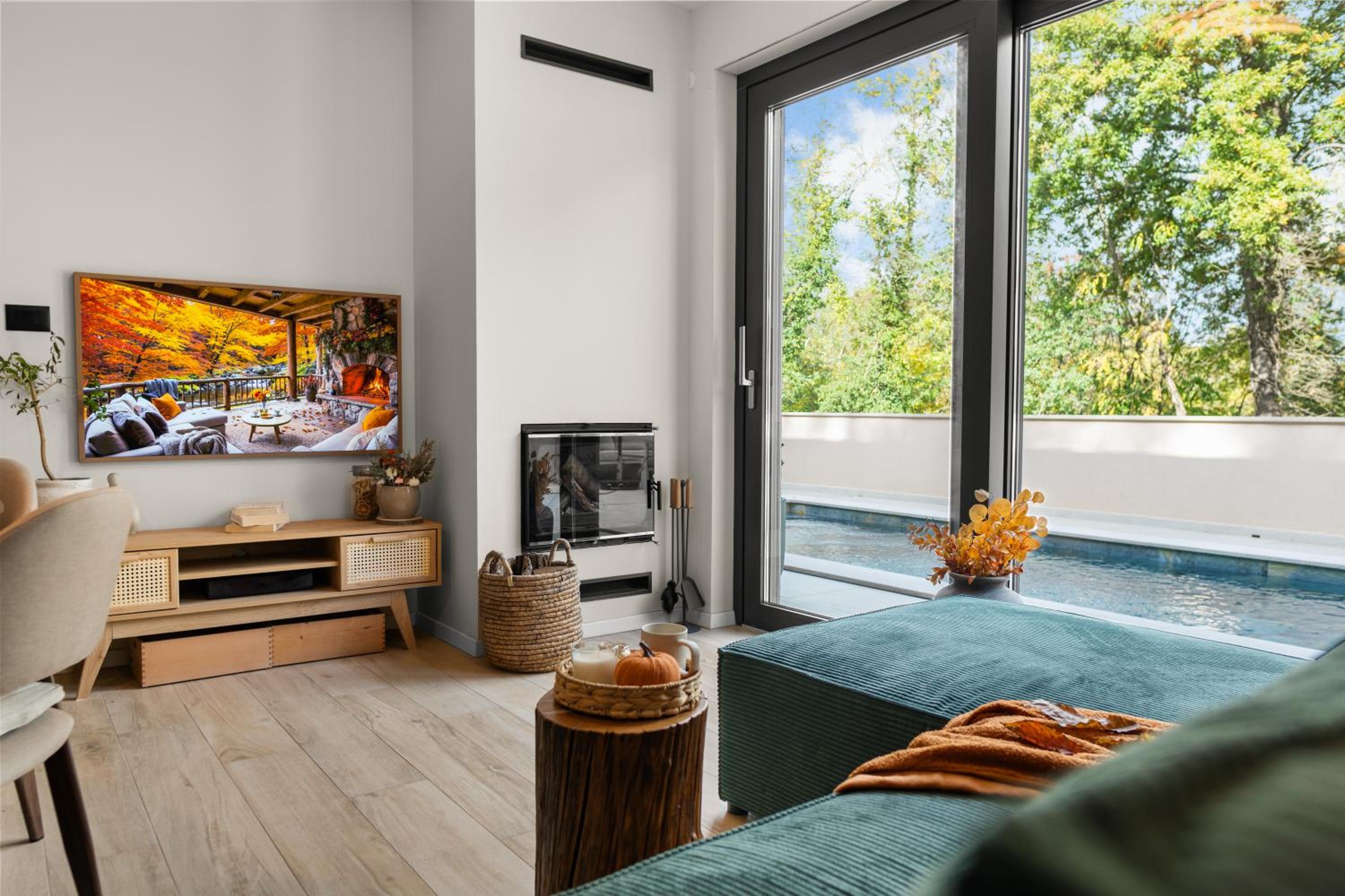 Charming Villa Harmonia with Heated pool and Indoor Jacuzzi surrounded by nature