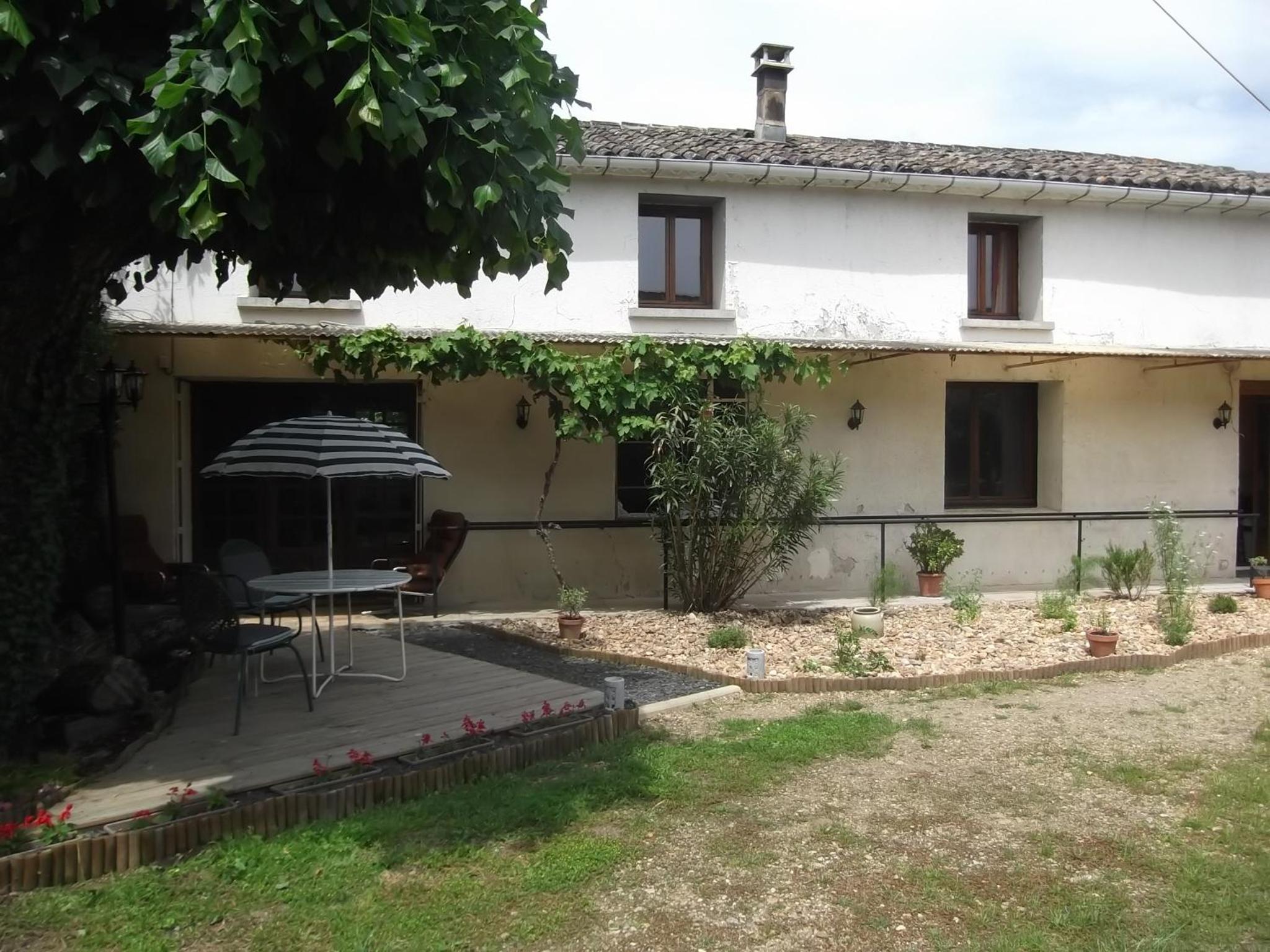43 Rue des Quarts view 3