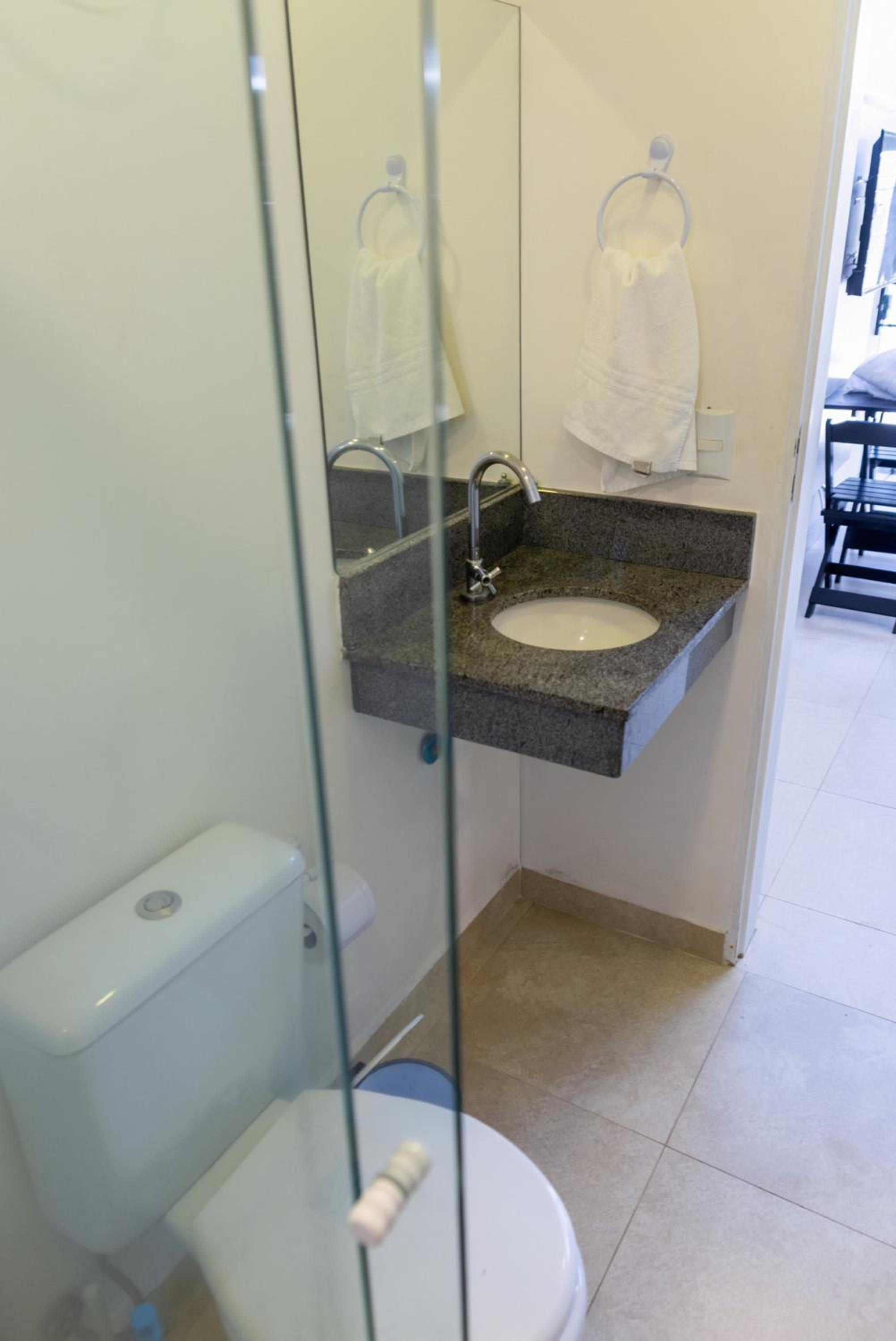 Loft com Wi-Fi e Smart Lock prox ao Projeto Tamar