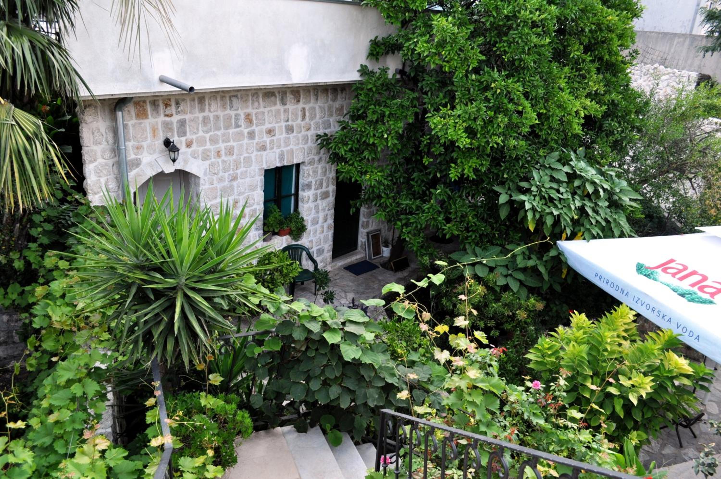 Captain's House in Dobrota