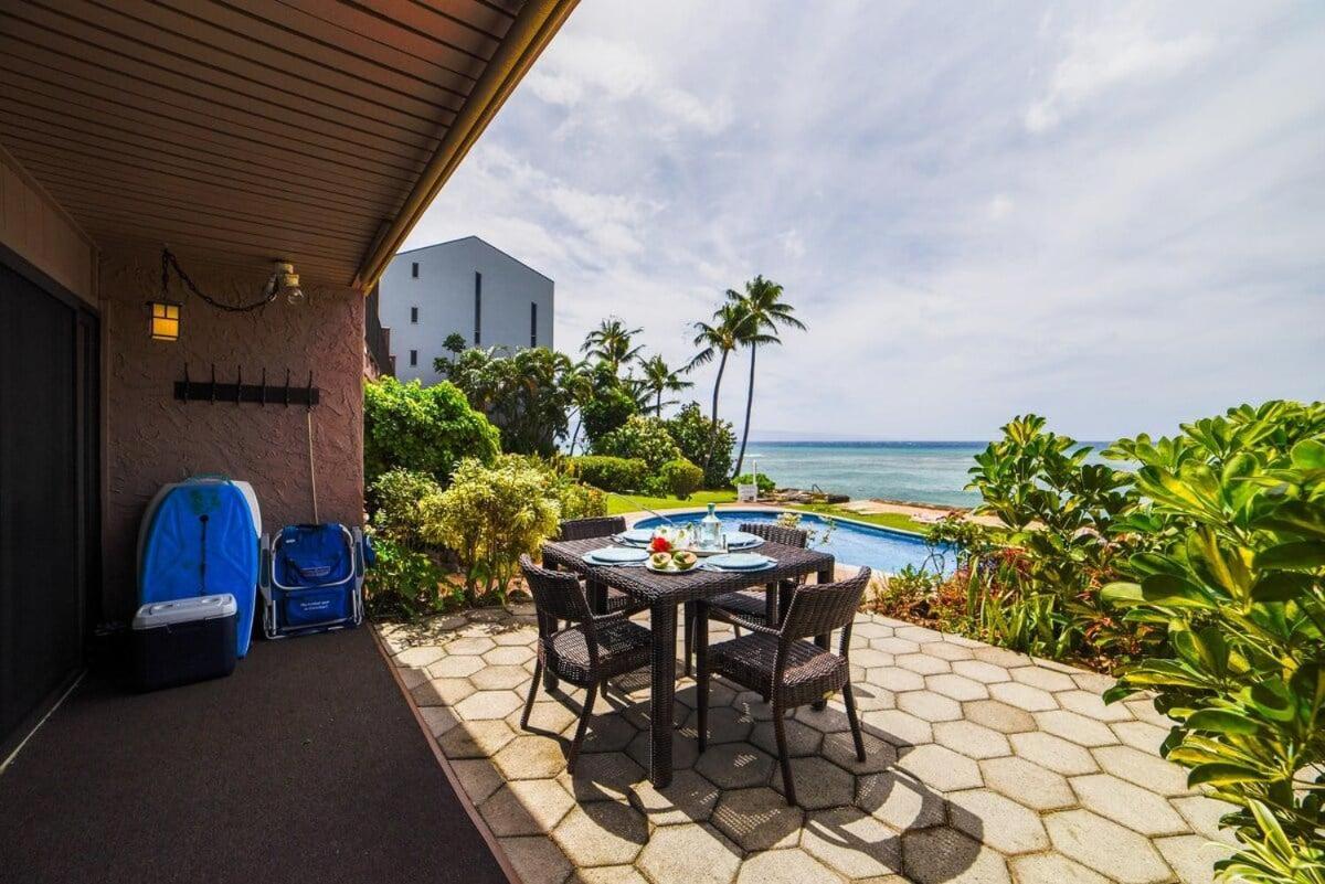 Hoyochi Nikko 105 · HN 105 OceanFront 1BD w Lanai AC Steps from