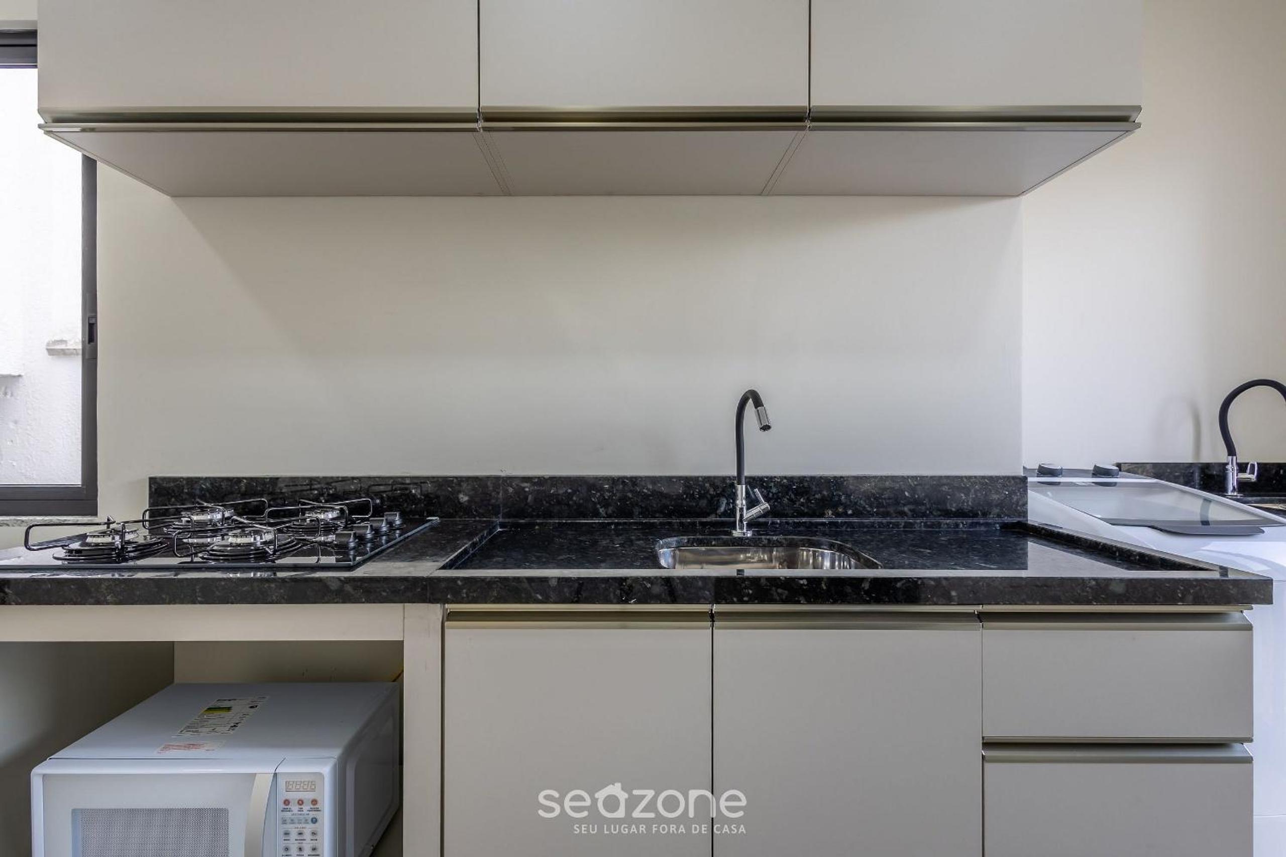 House w/ Barbecue 500 m from the Beach CGE0003