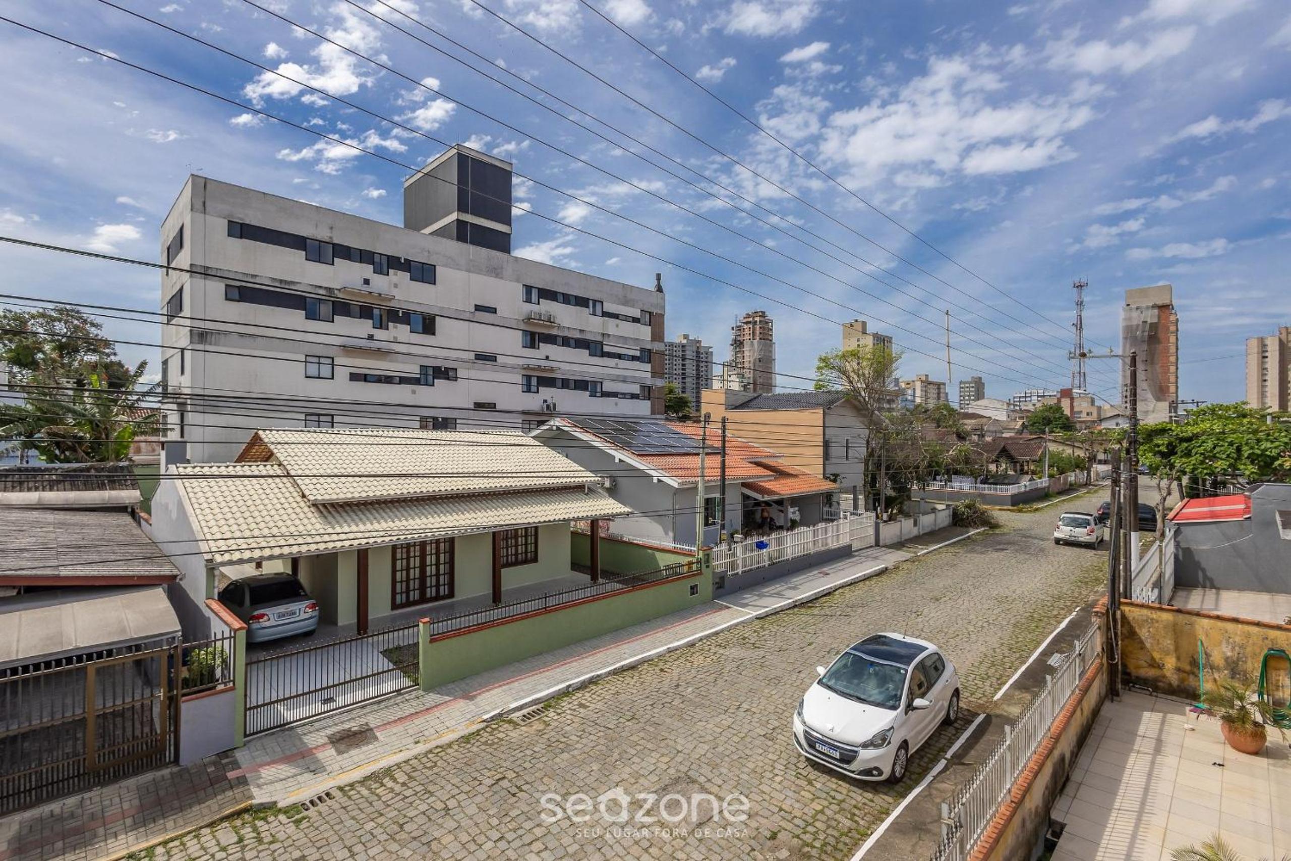 House w/ Barbecue 500 m from the Beach CGE0003