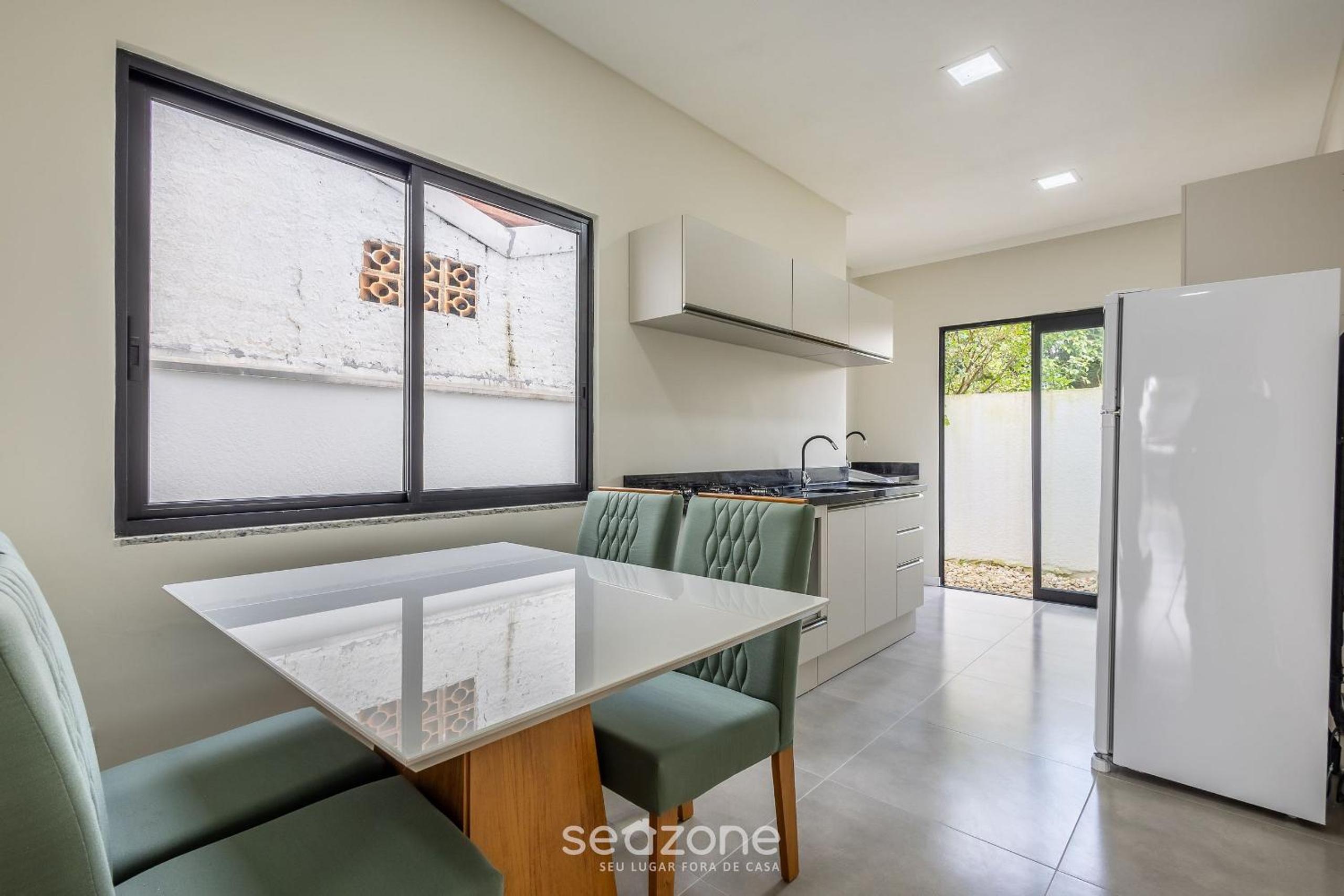 House w/ Barbecue 500 m from the Beach CGE0003