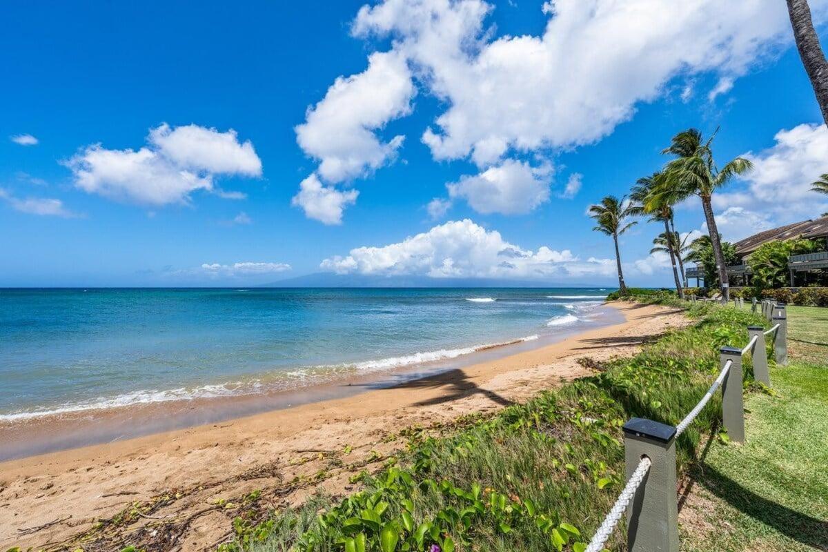 Kahana Village 17 · KHV 17 Spacious 2BD Condo w Oceanviews and S